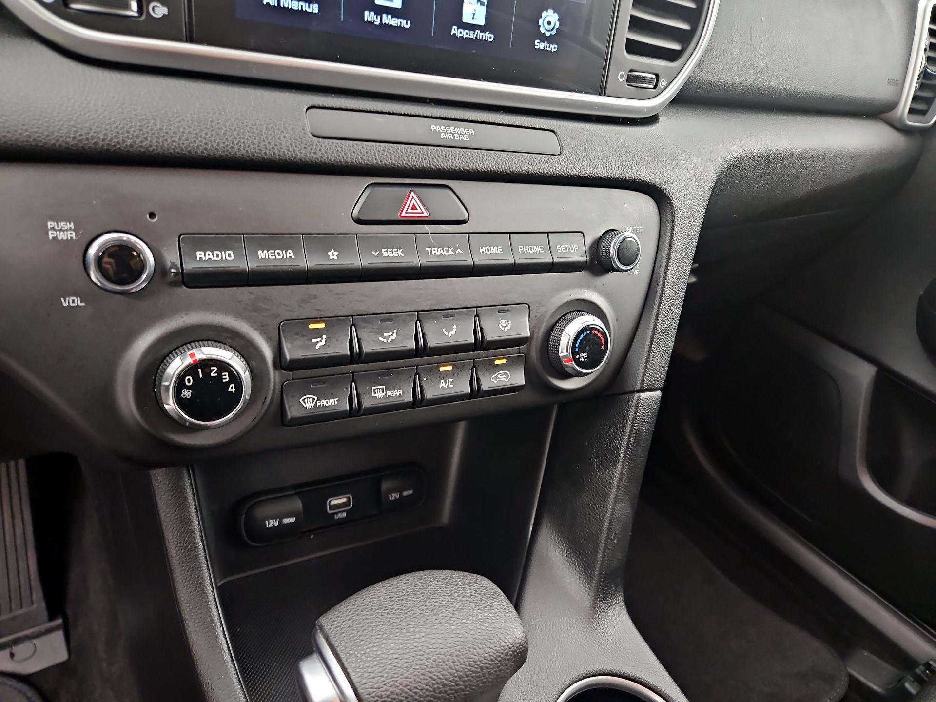 Thumbnail: 2022 Kia Sportage - 16