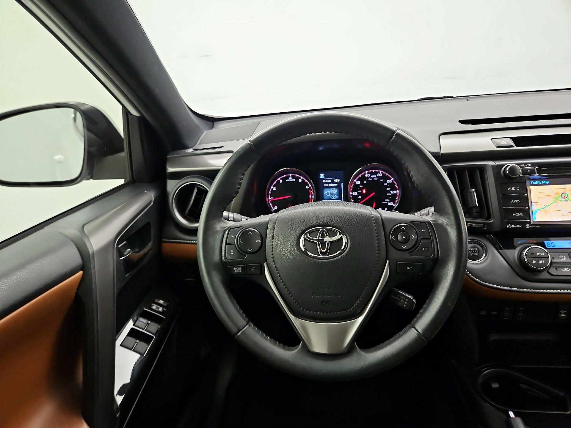 Thumbnail: 2017 Toyota RAV4 - 10