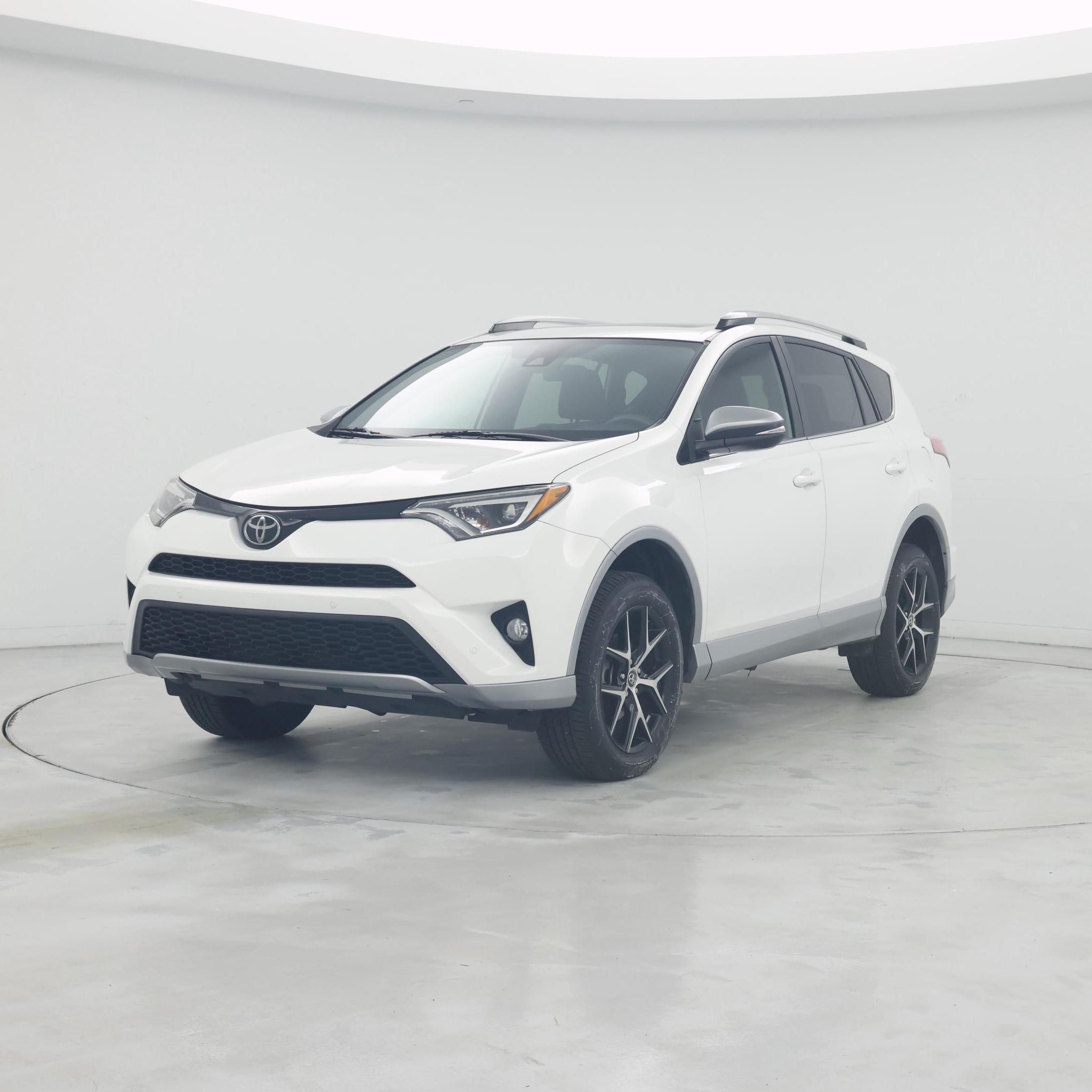 Thumbnail: 2017 Toyota RAV4 - 4