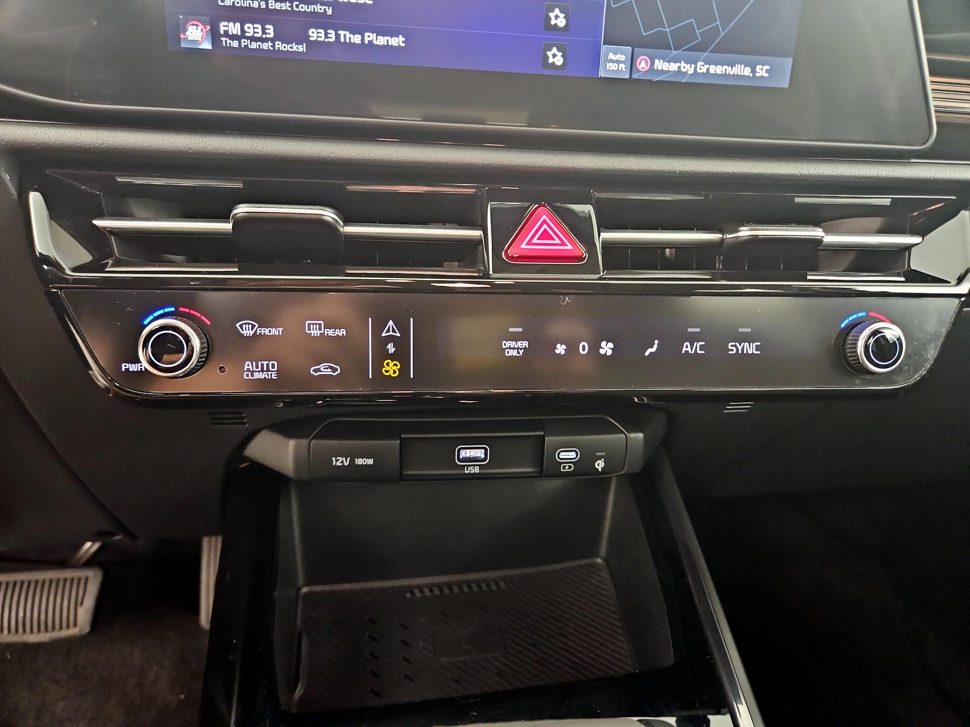 Thumbnail: 2025 Kia Niro - 17