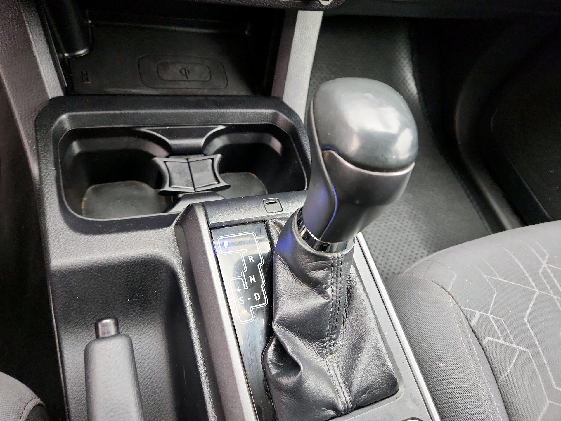 Thumbnail: 2017 Toyota Tacoma - 18