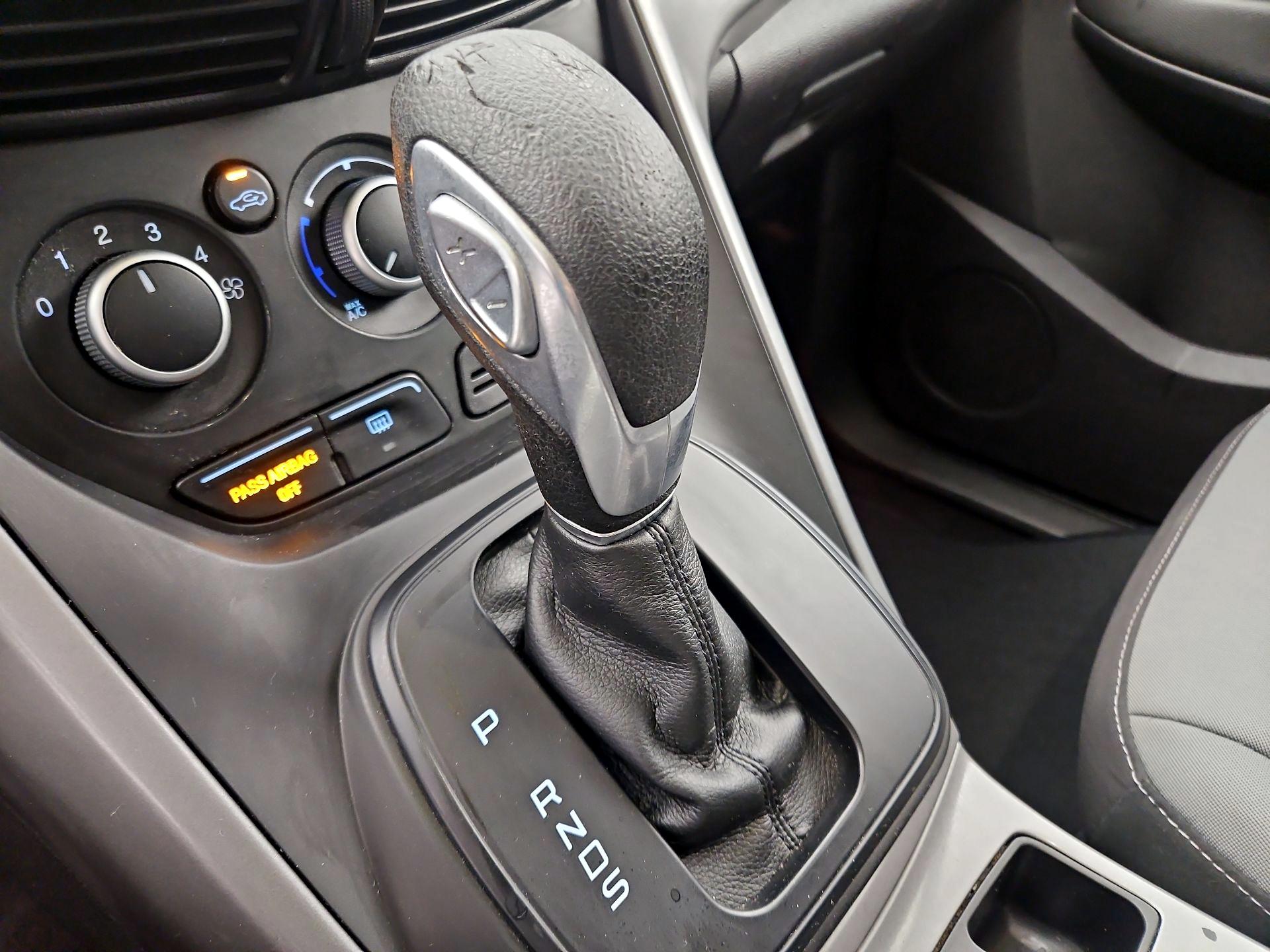 Thumbnail: 2016 Ford Escape - 17