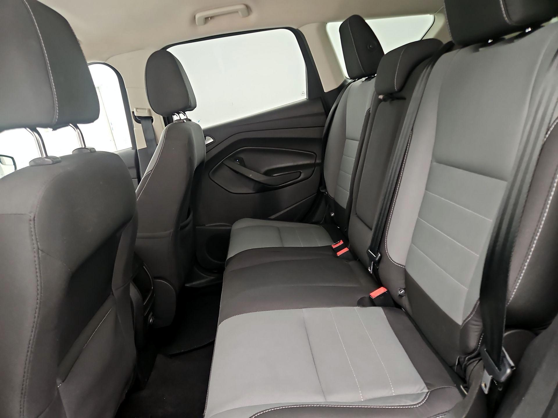 Thumbnail: 2016 Ford Escape - 19