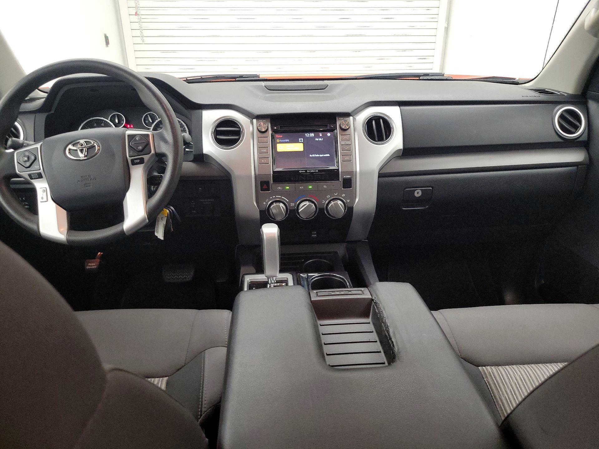 Thumbnail: 2016 Toyota Tundra - 9