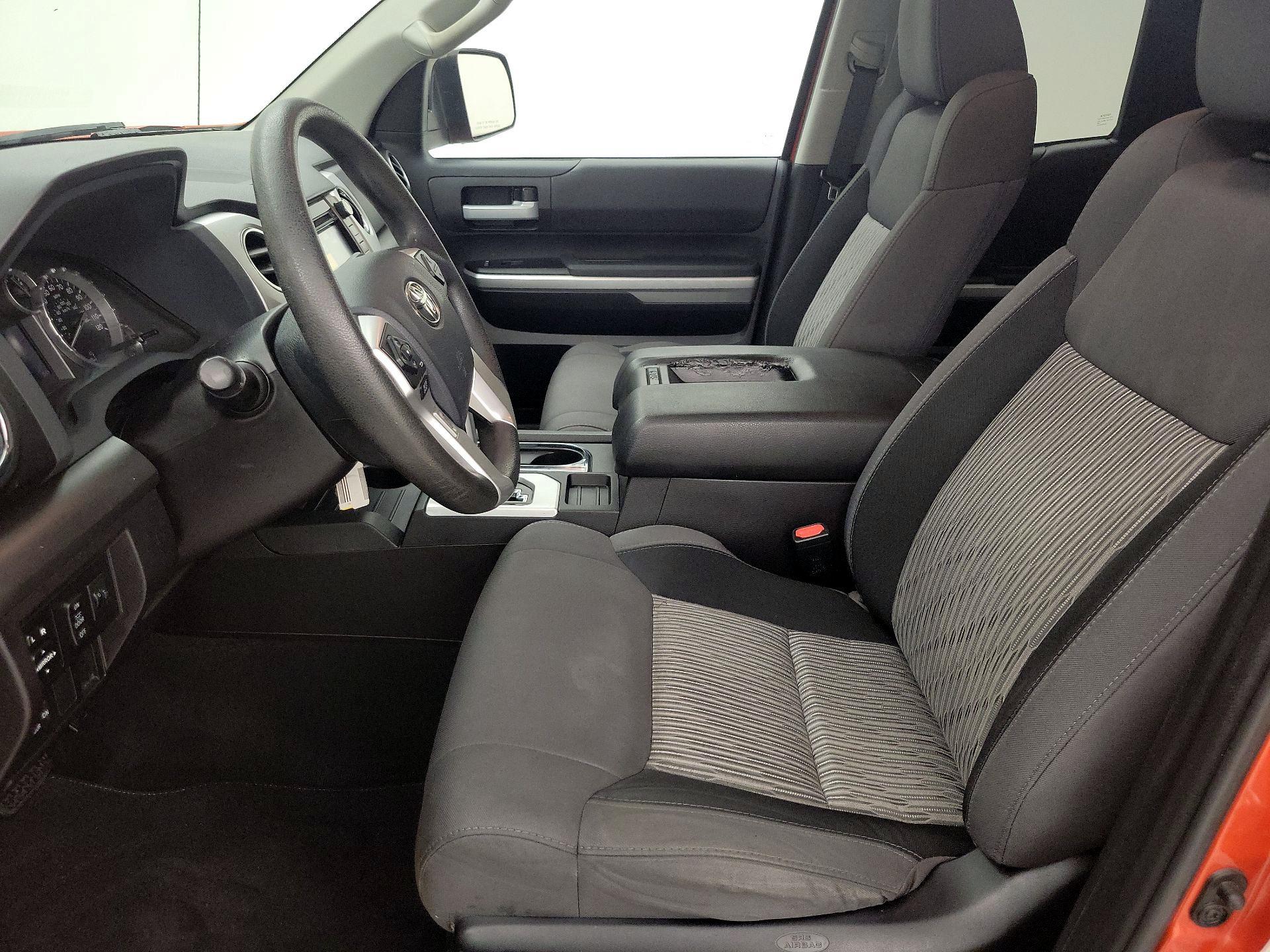 Thumbnail: 2016 Toyota Tundra - 11