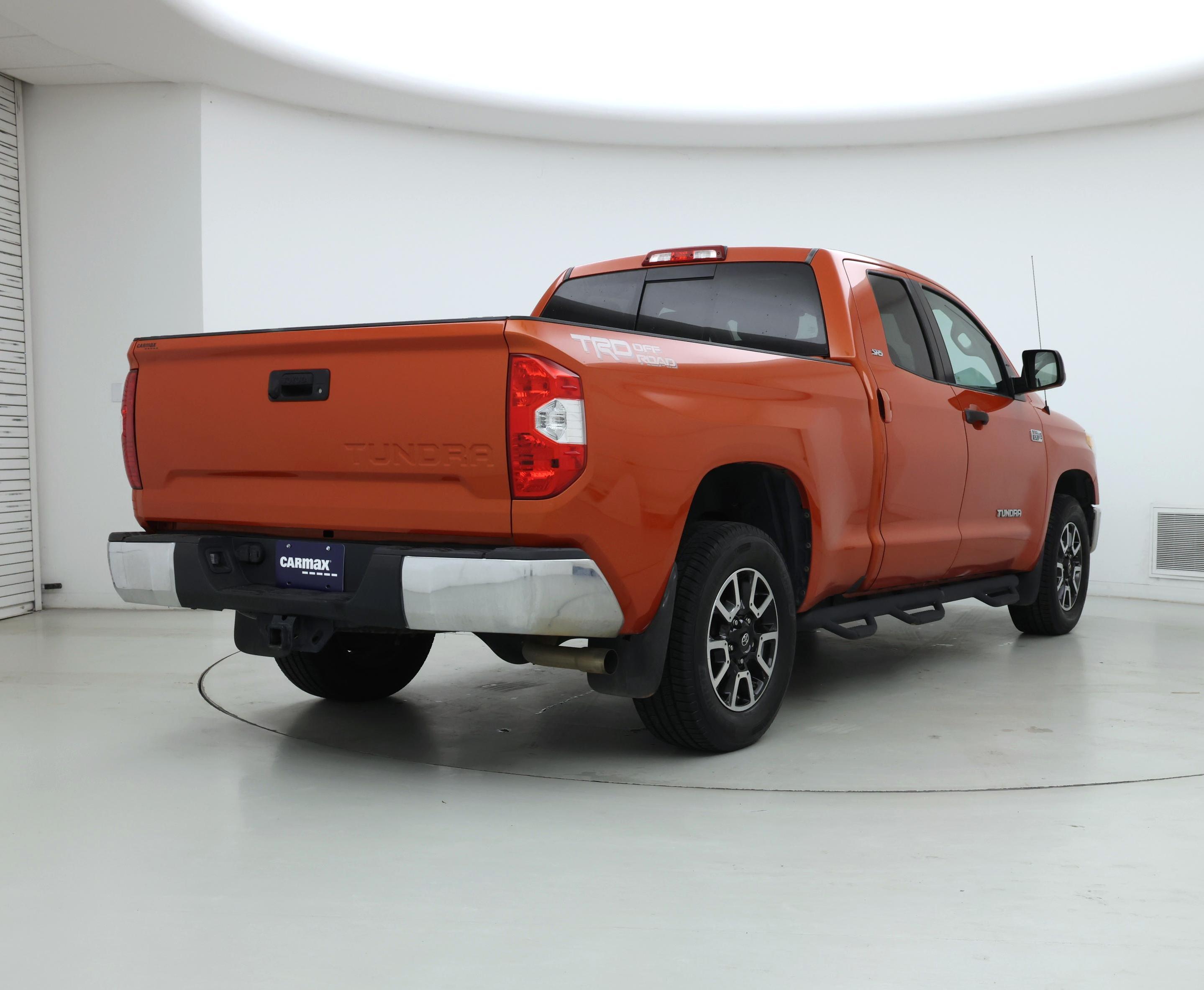 Thumbnail: 2016 Toyota Tundra - 8