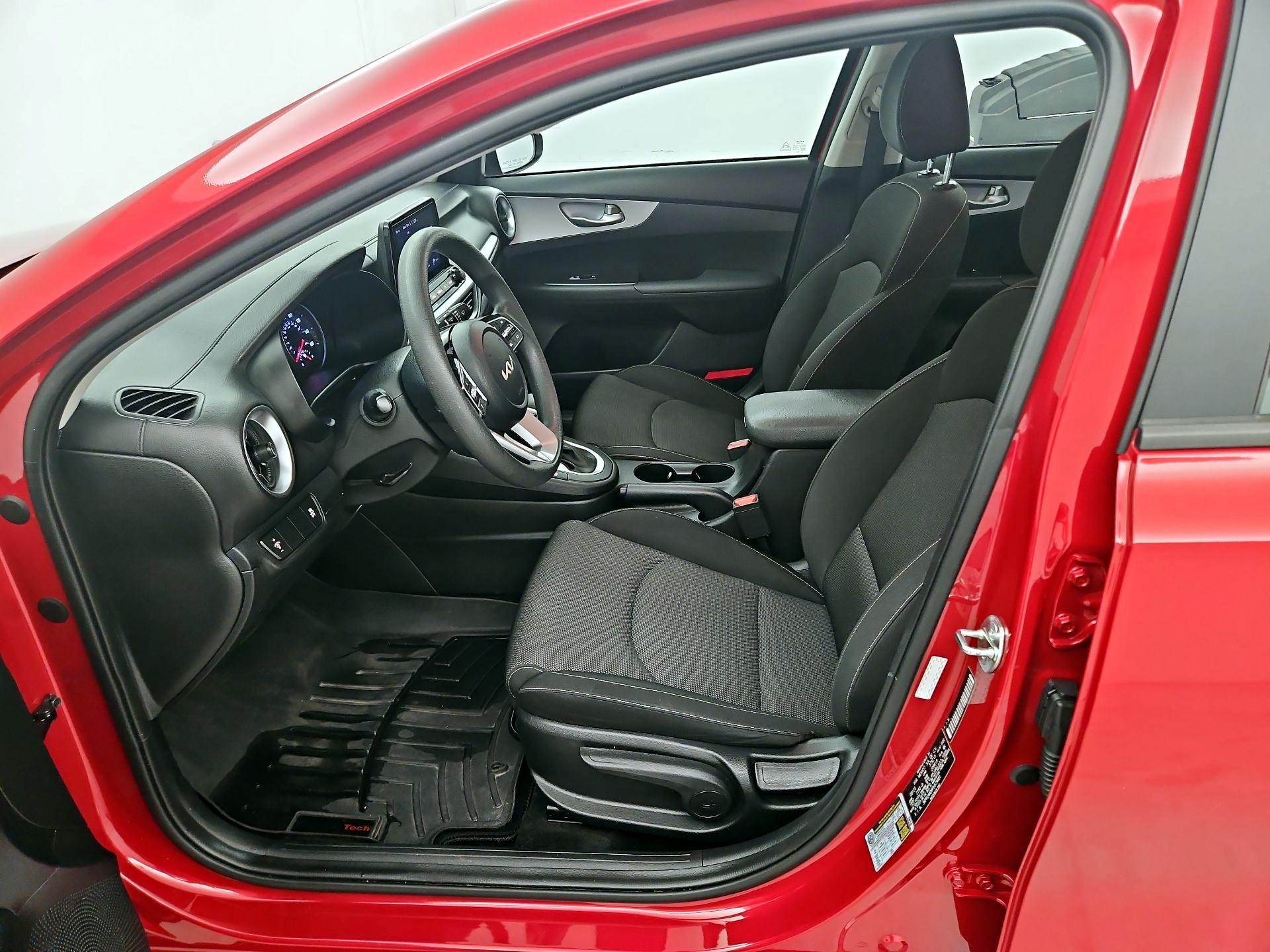 Thumbnail: 2023 Kia Forte - 11