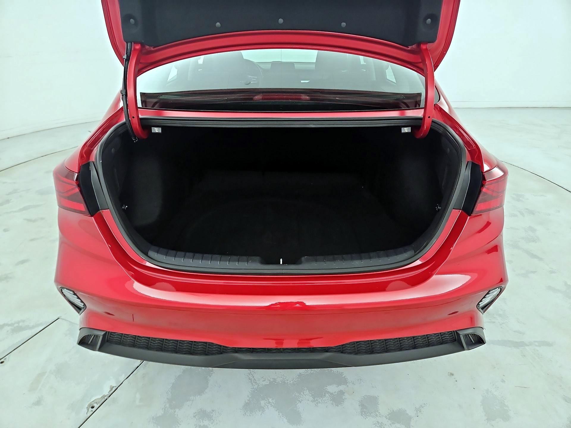 Thumbnail: 2023 Kia Forte - 20