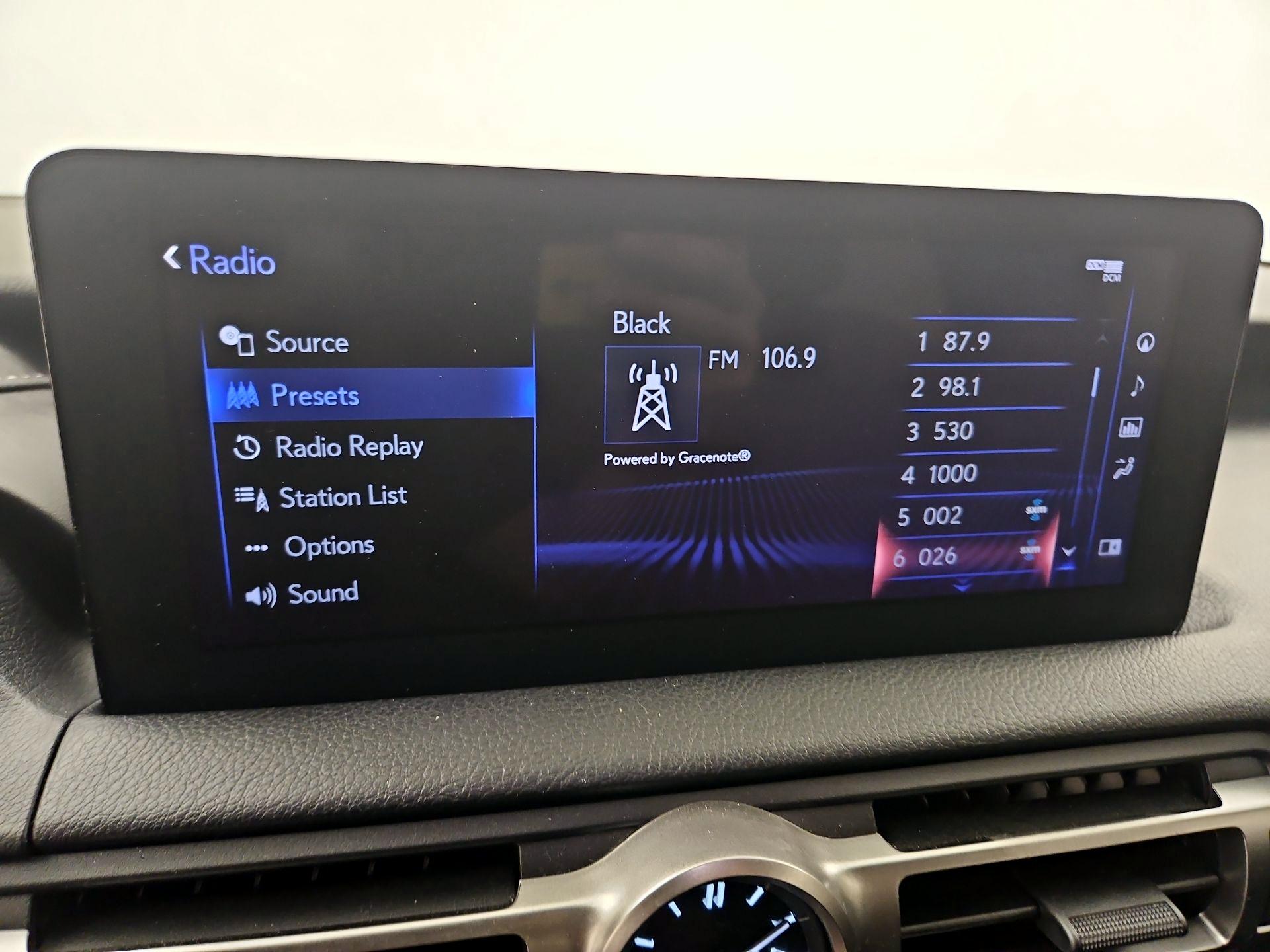 Thumbnail: 2021 Lexus IS - 16