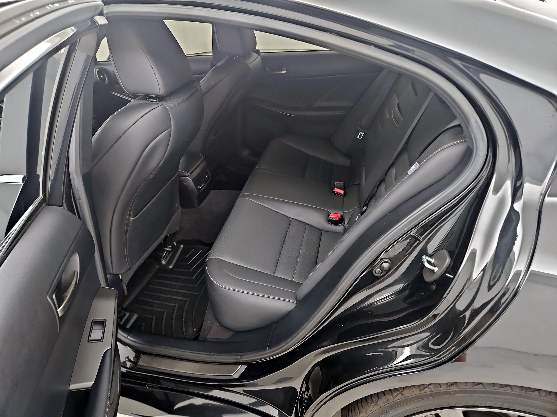 Thumbnail: 2021 Lexus IS - 20