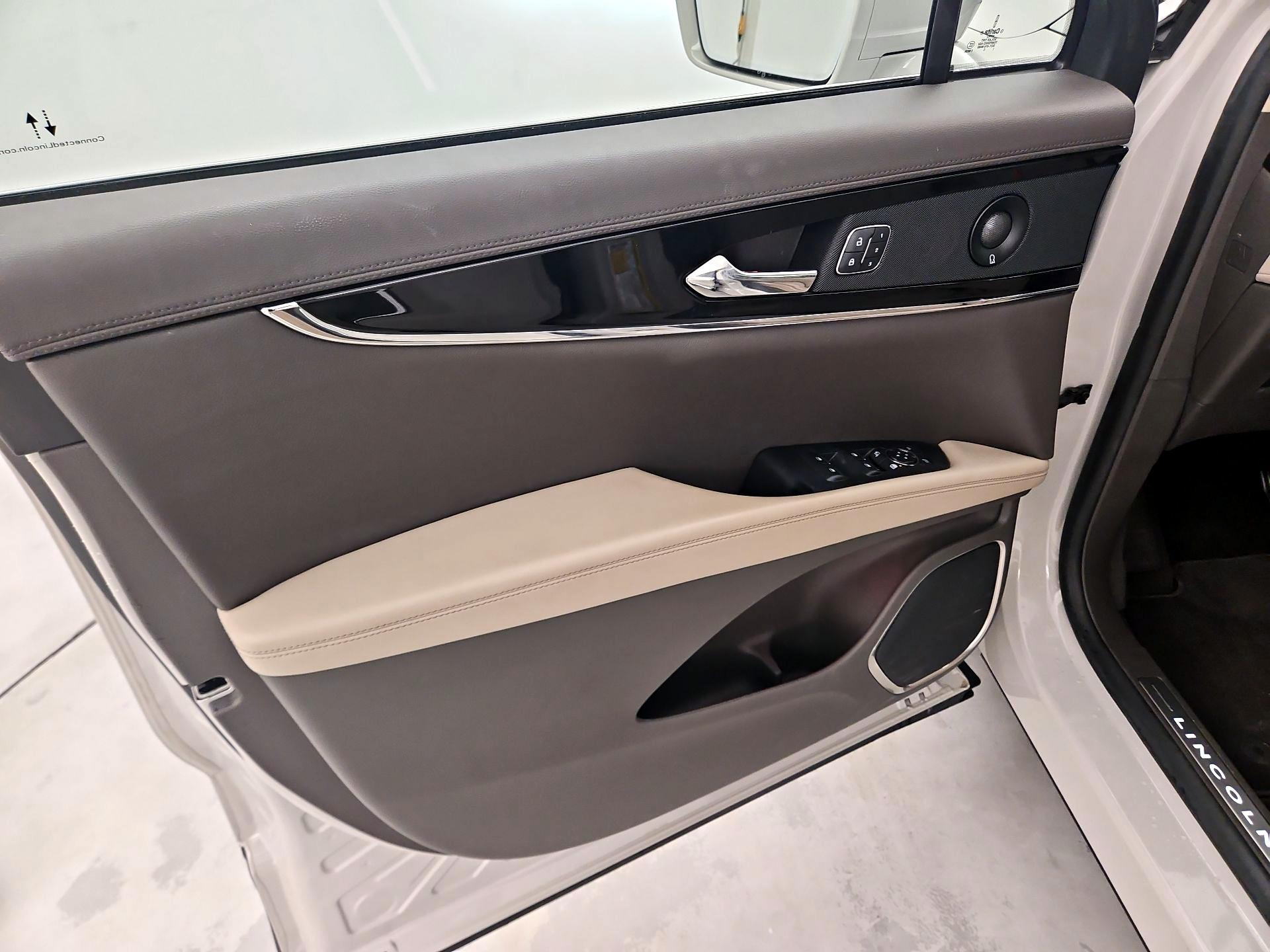 Thumbnail: 2021 Lincoln Nautilus - 12