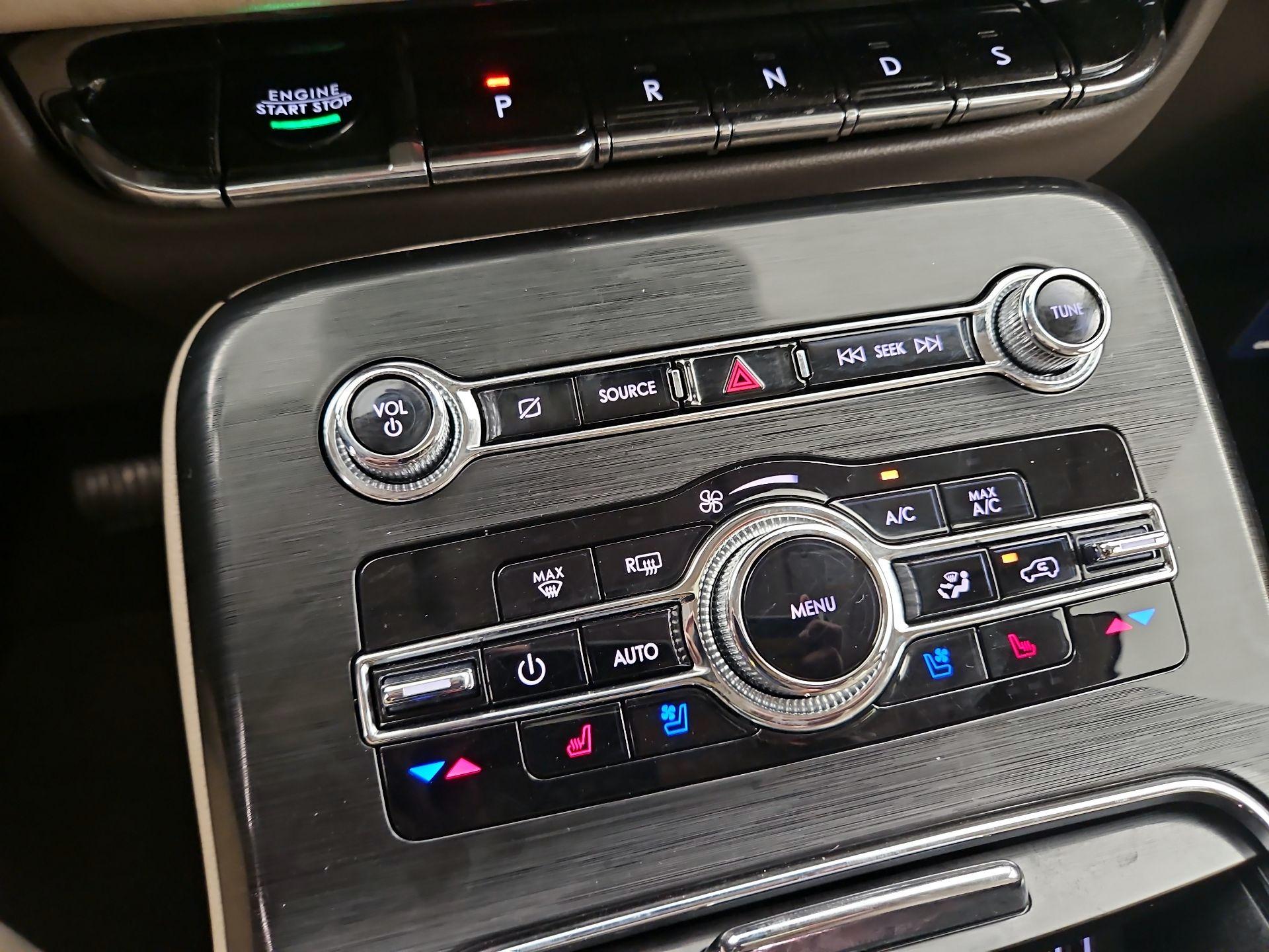 Thumbnail: 2021 Lincoln Nautilus - 17