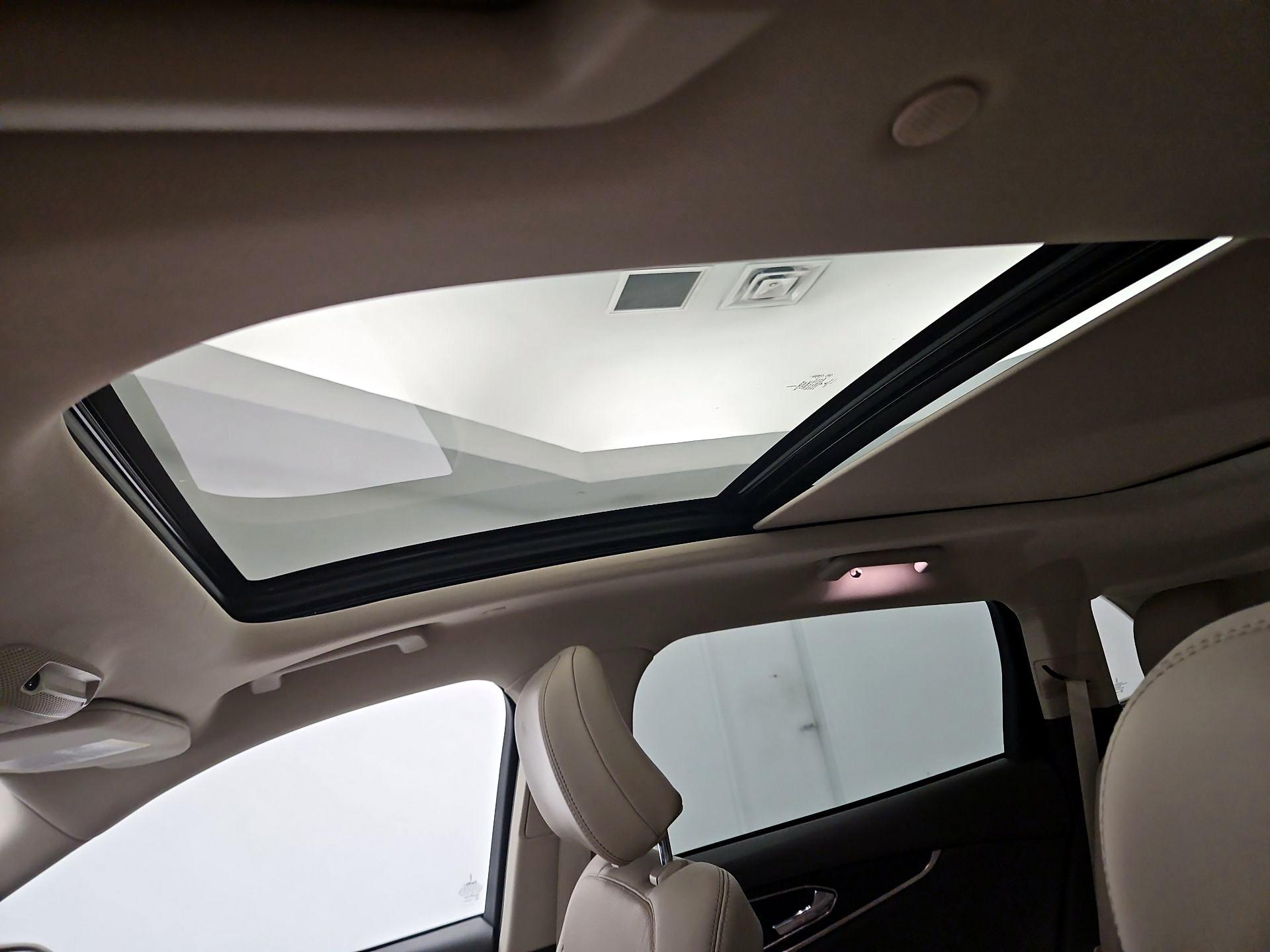 Thumbnail: 2021 Lincoln Nautilus - 20