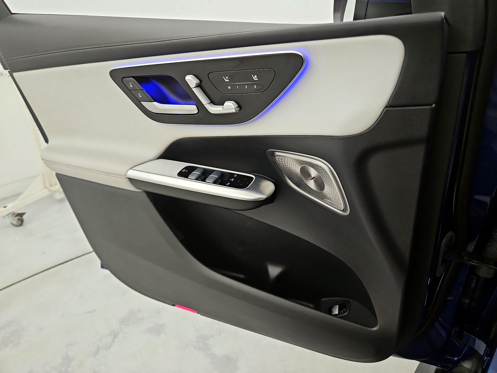 Thumbnail: 2023 Mercedes-Benz GLC - 12