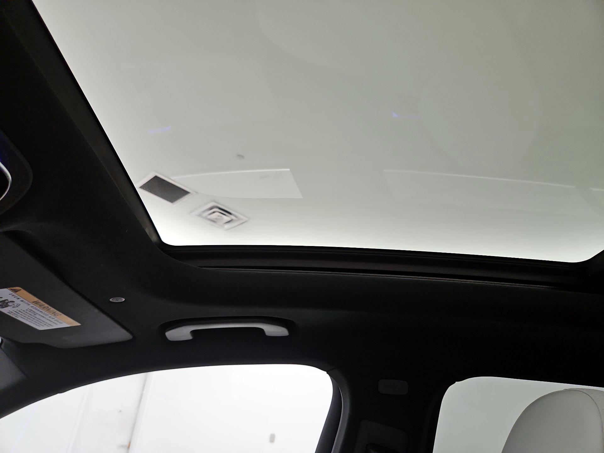 Thumbnail: 2023 Mercedes-Benz GLC - 20