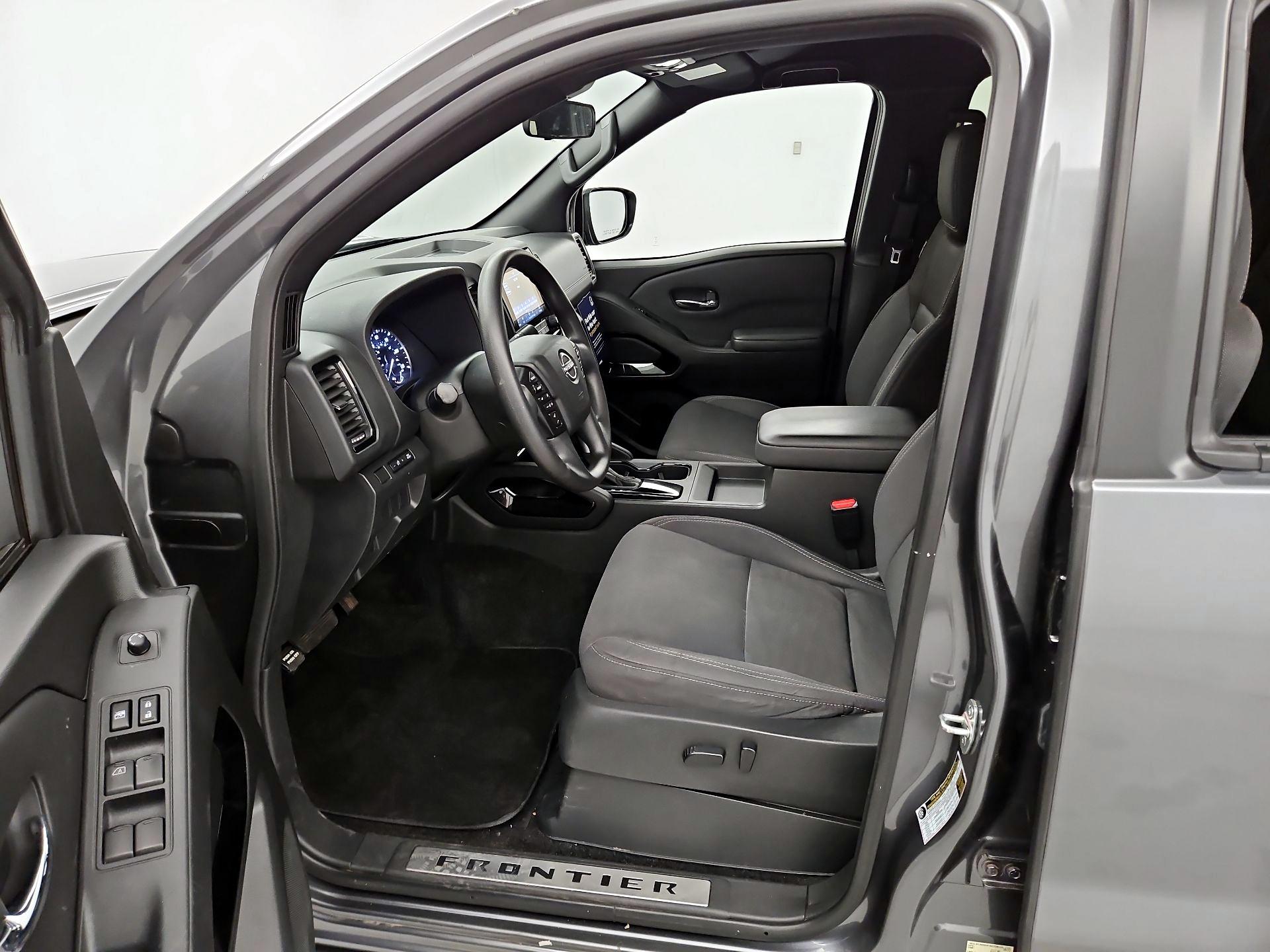 Thumbnail: 2023 Nissan Frontier - 11