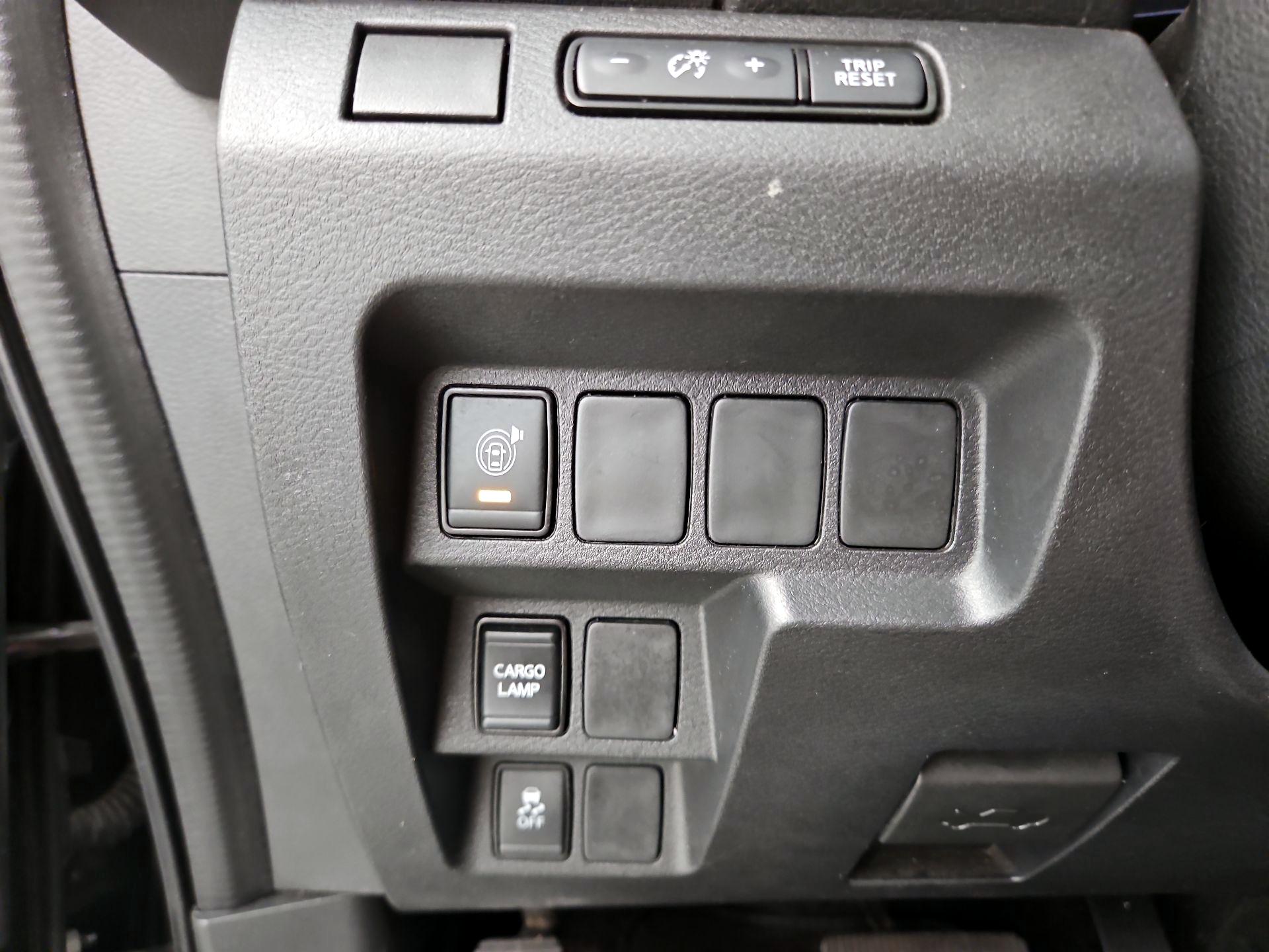 Thumbnail: 2023 Nissan Frontier - 13