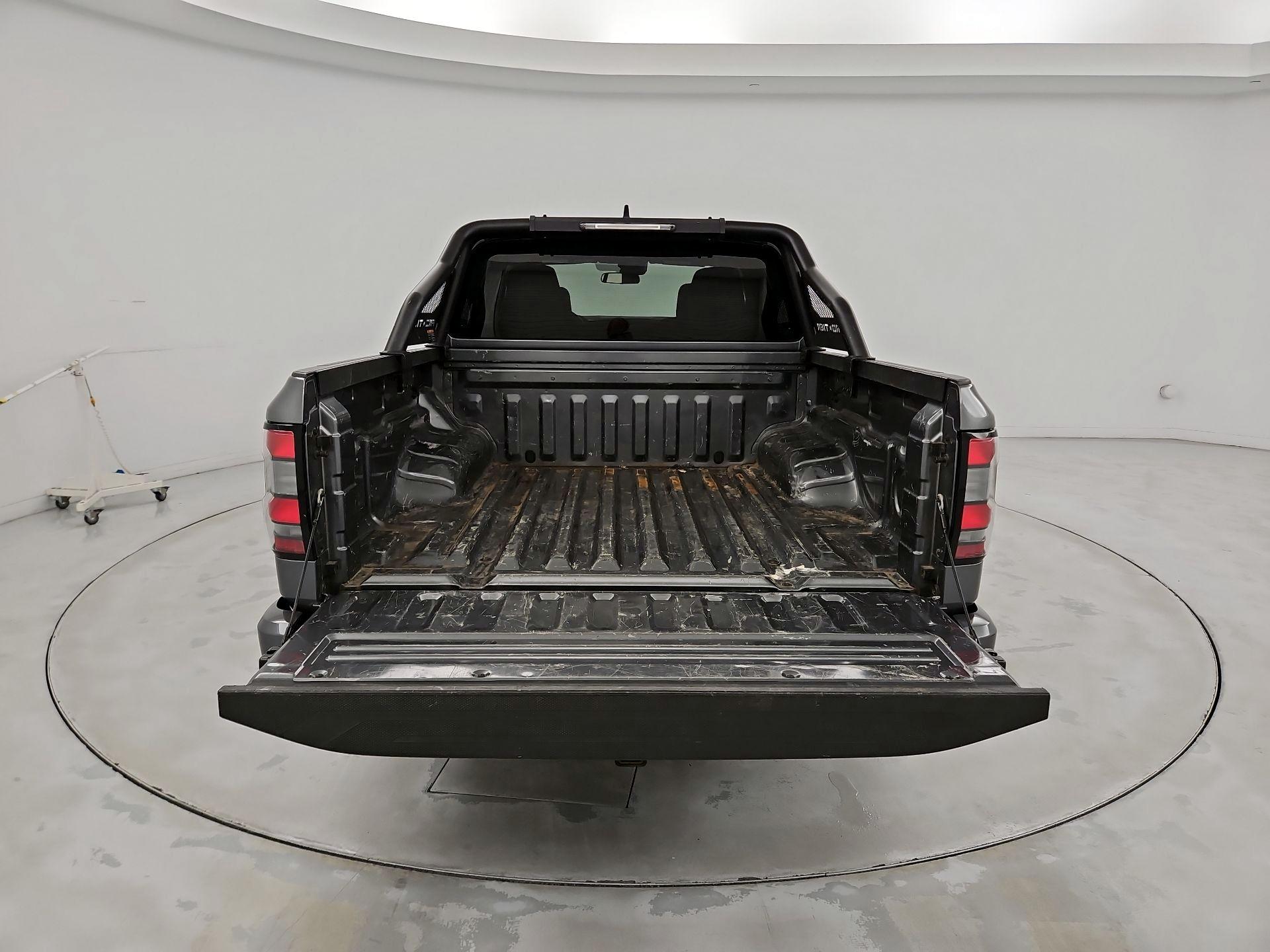 Thumbnail: 2023 Nissan Frontier - 20