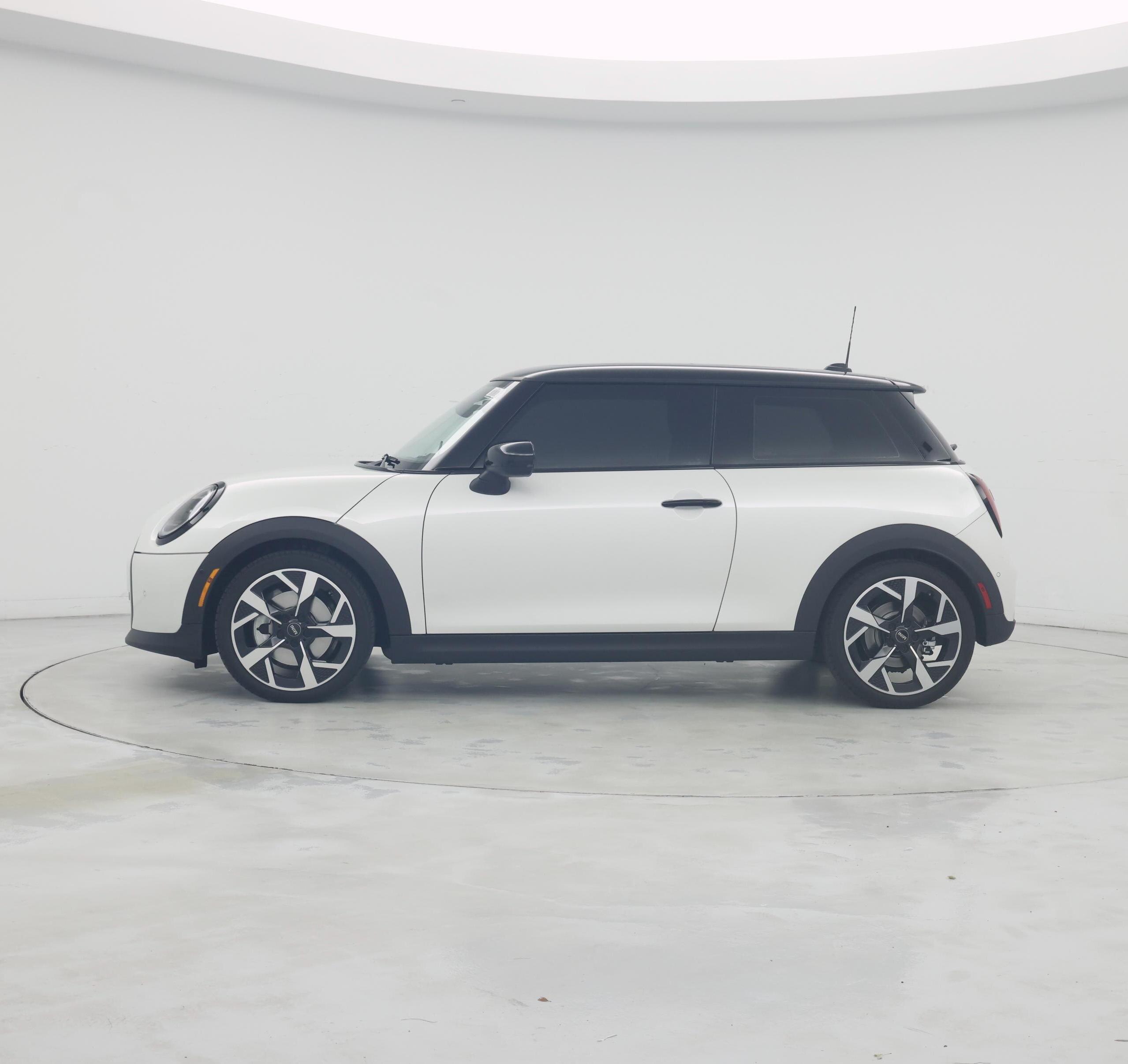 Thumbnail: 2025 MINI Cooper Hardtop - 3