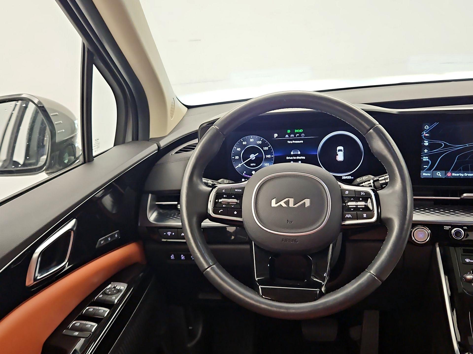 Thumbnail: 2022 Kia Carnival - 10