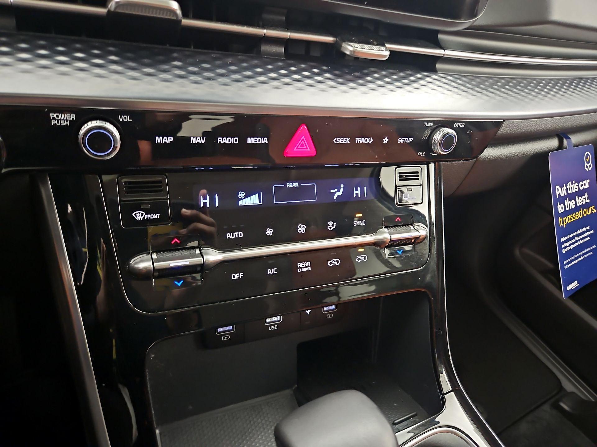 Thumbnail: 2022 Kia Carnival - 17