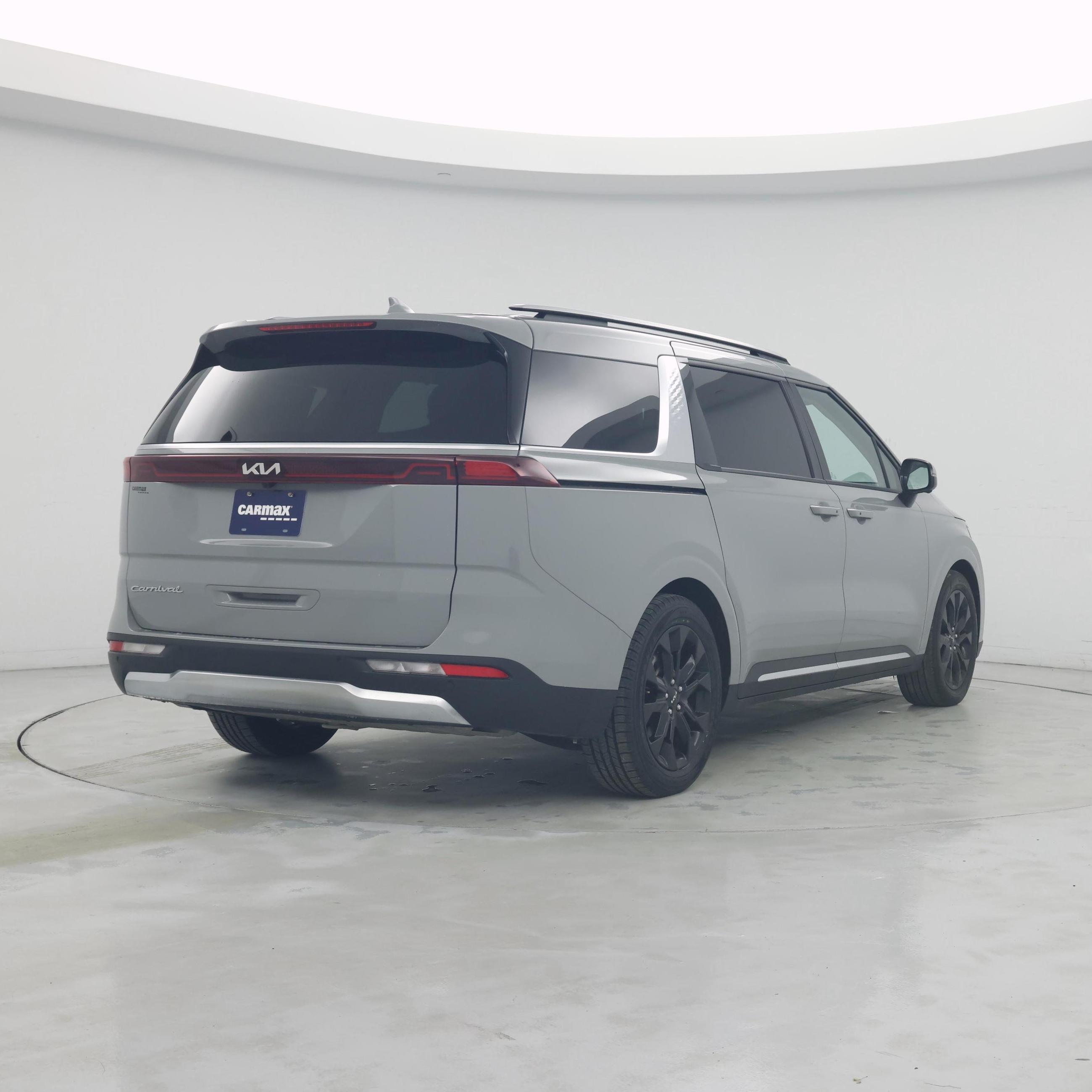 Thumbnail: 2022 Kia Carnival - 8