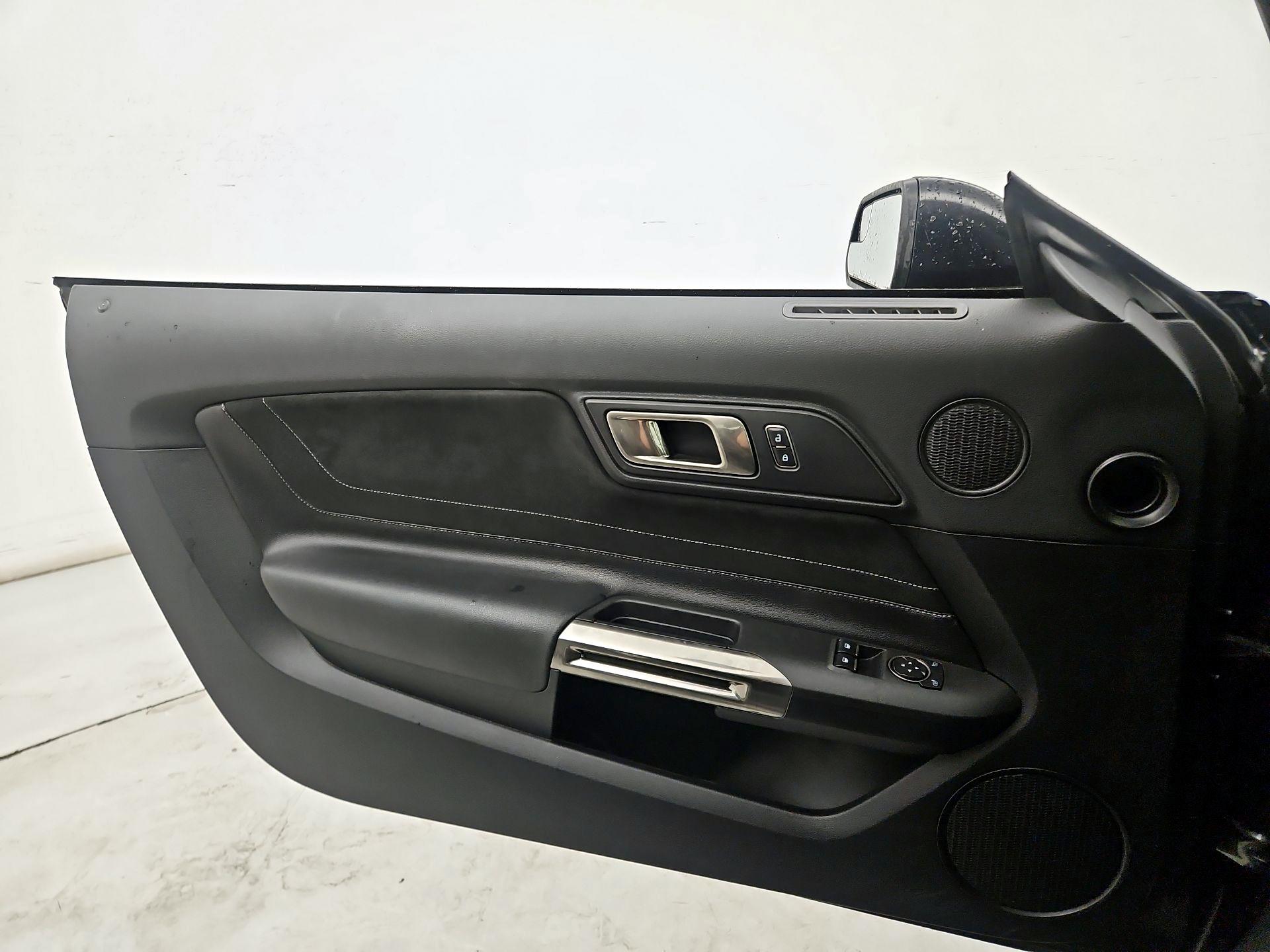 Thumbnail: 2017 Ford Mustang - 12