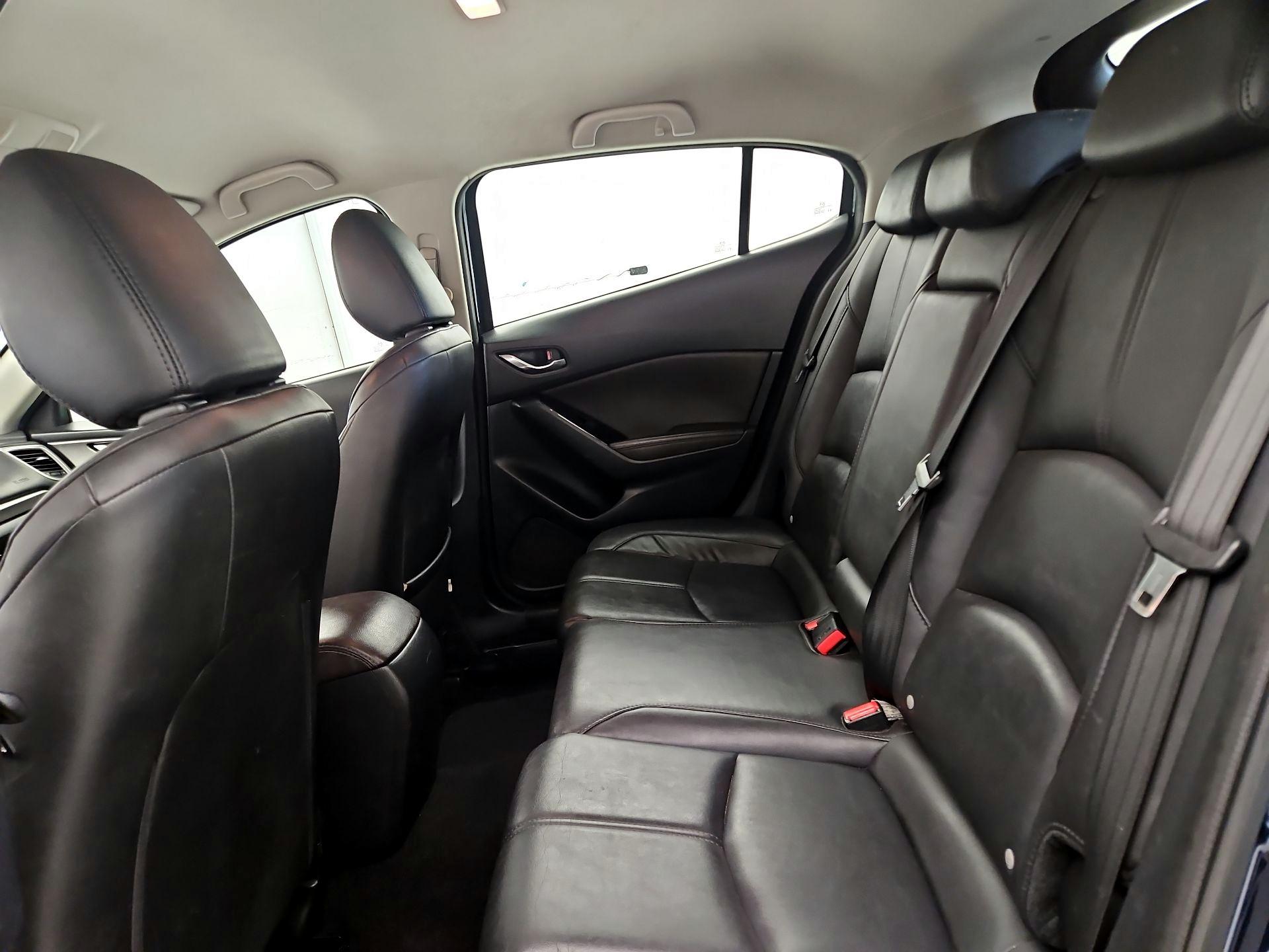 Thumbnail: 2018 Mazda Mazda3 - 19