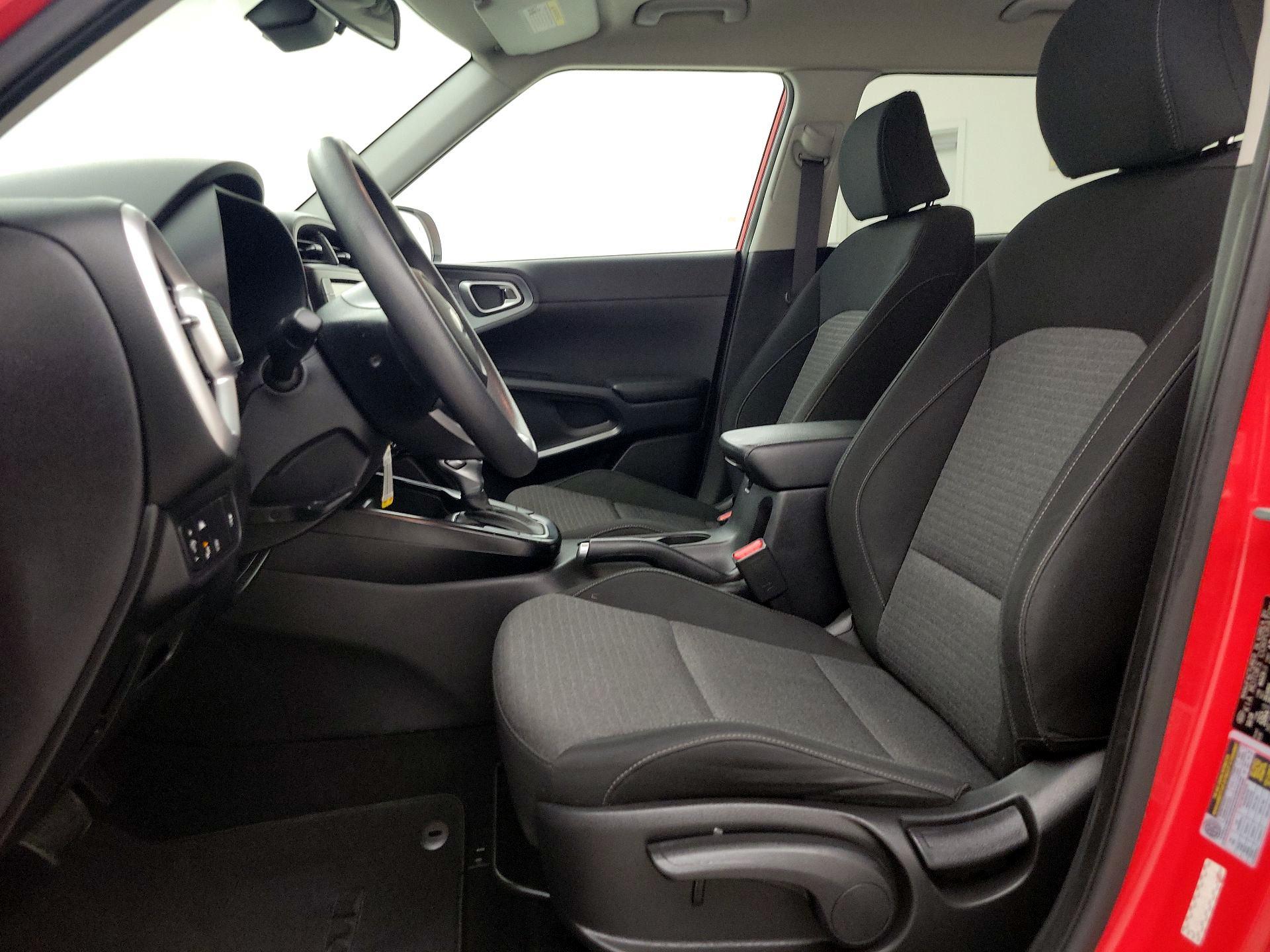 Thumbnail: 2020 Kia Soul - 11