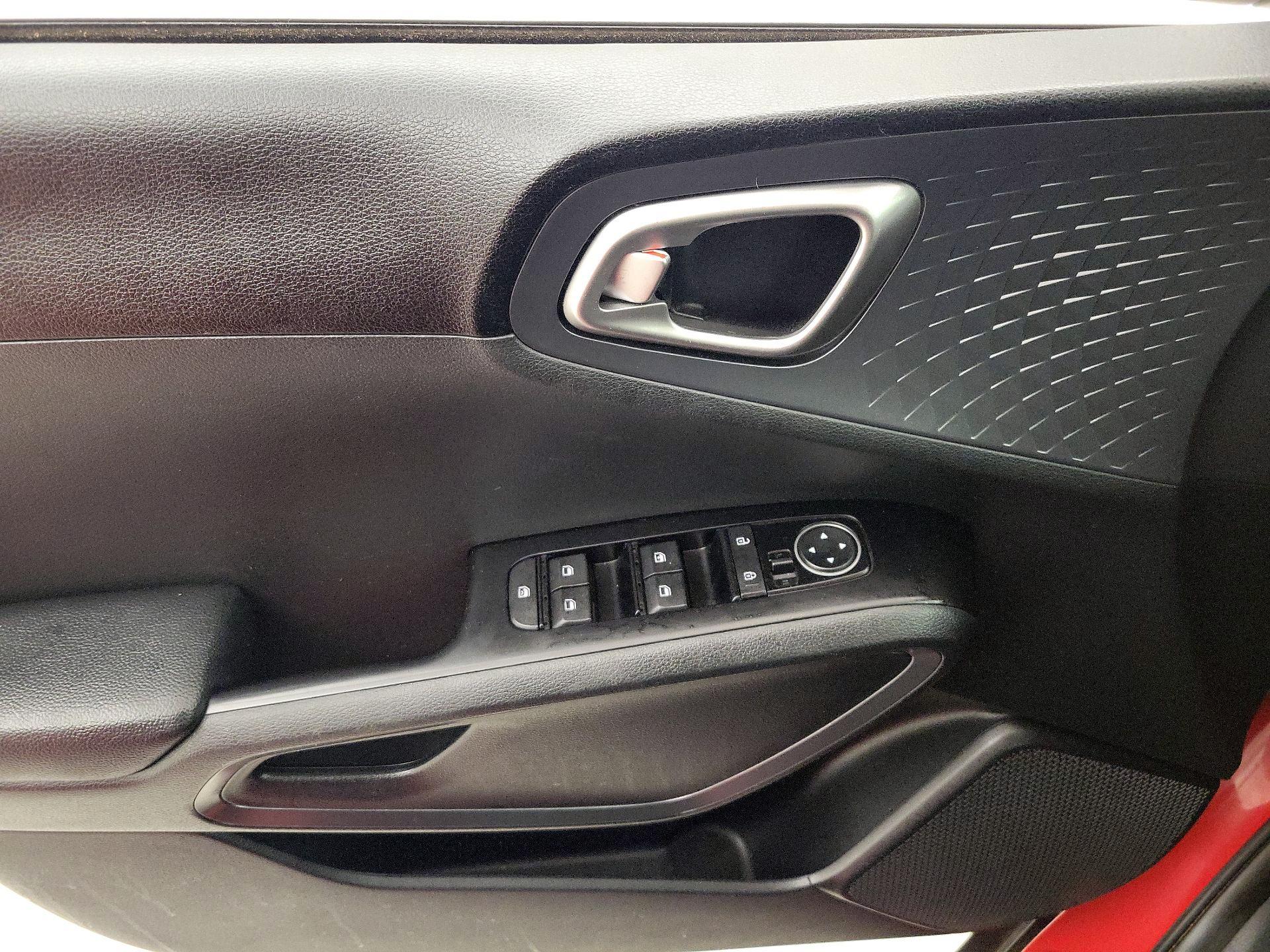 Thumbnail: 2020 Kia Soul - 12