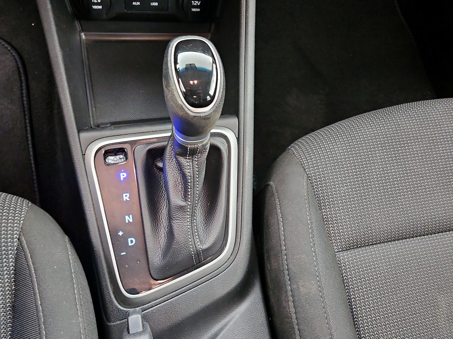 Thumbnail: 2022 Hyundai Accent - 17