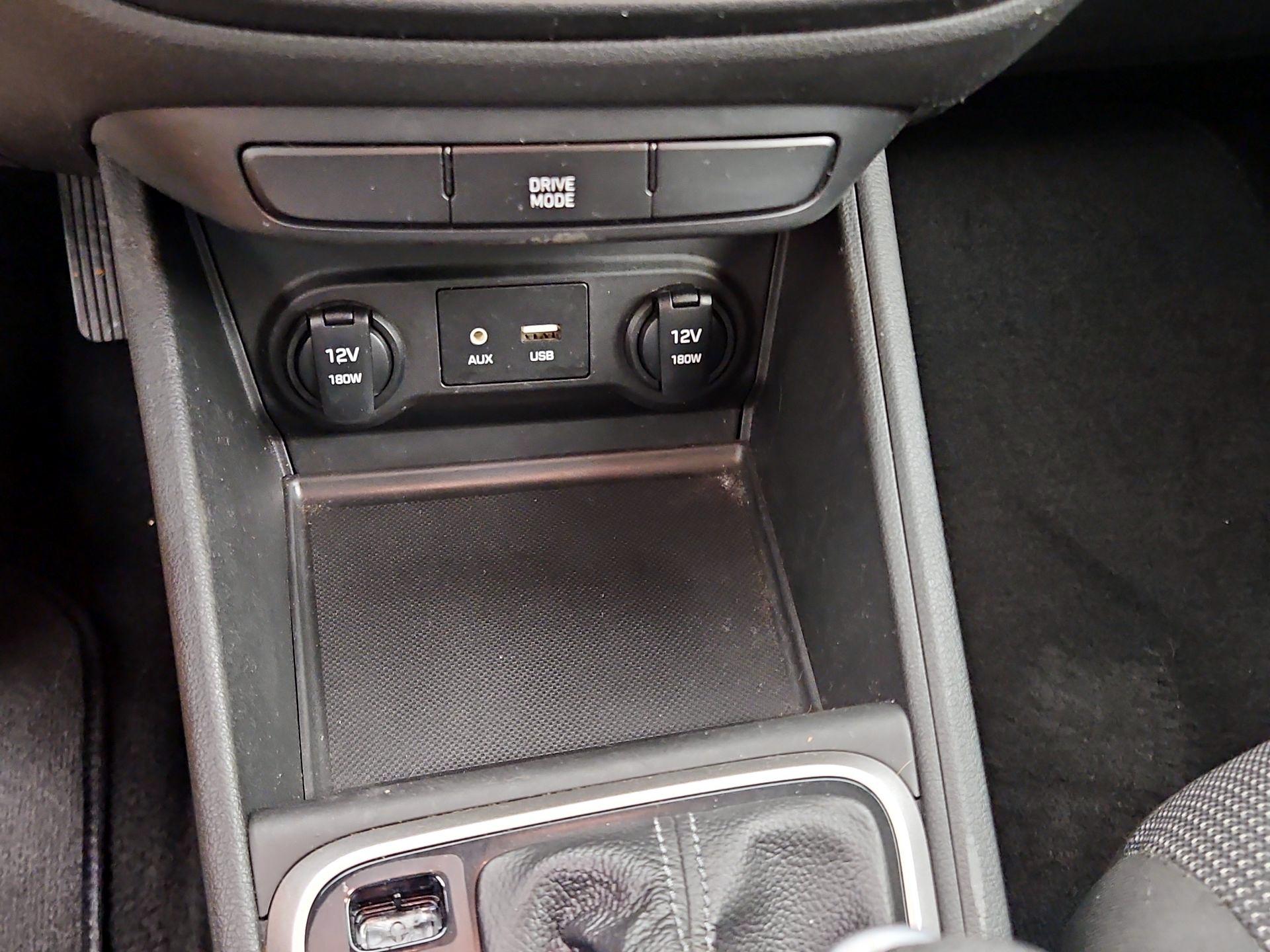 Thumbnail: 2022 Hyundai Accent - 18