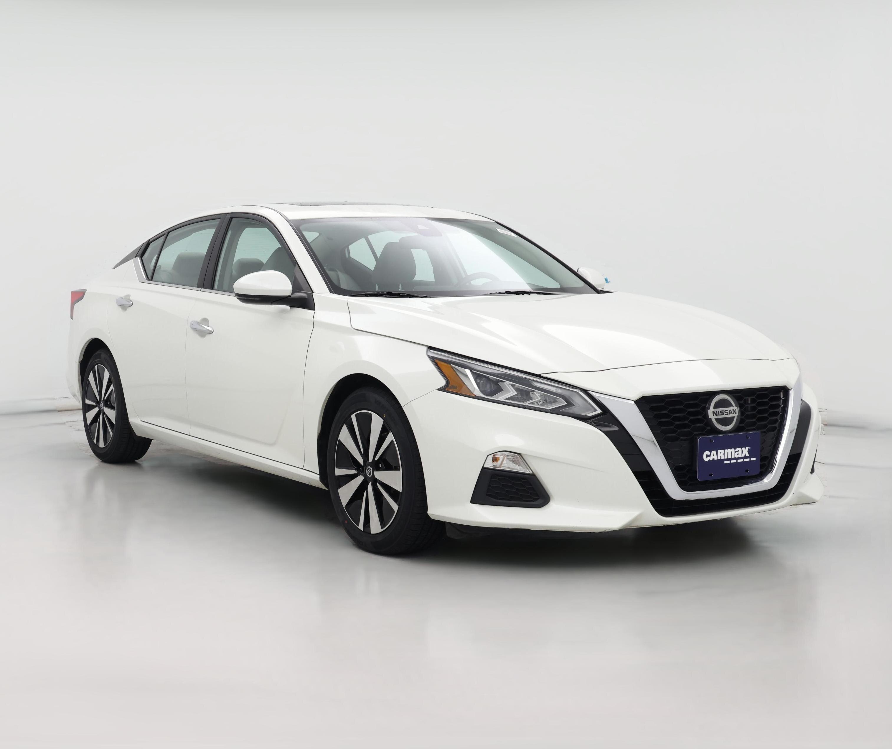 Thumbnail: 2022 Nissan Altima - 1