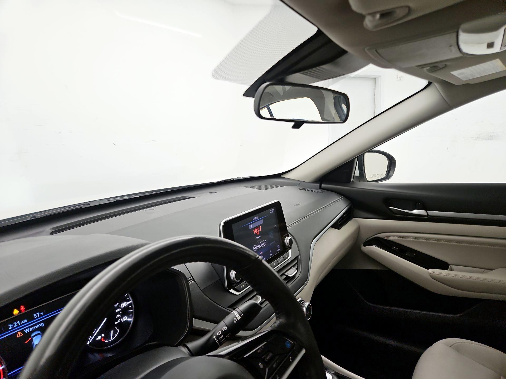 Thumbnail: 2022 Nissan Altima - 9