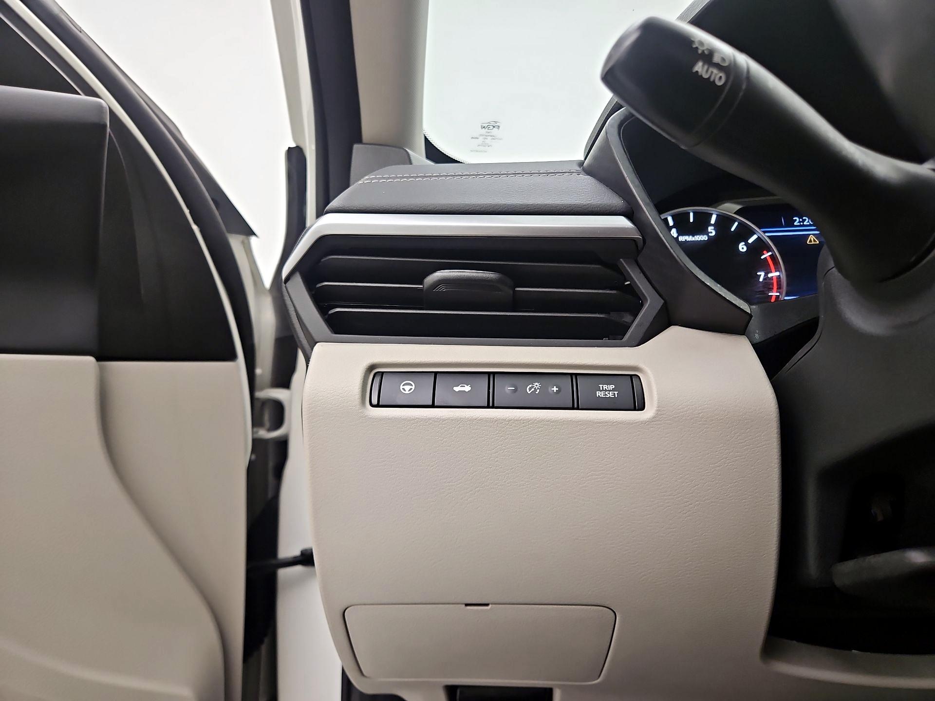 Thumbnail: 2022 Nissan Altima - 13