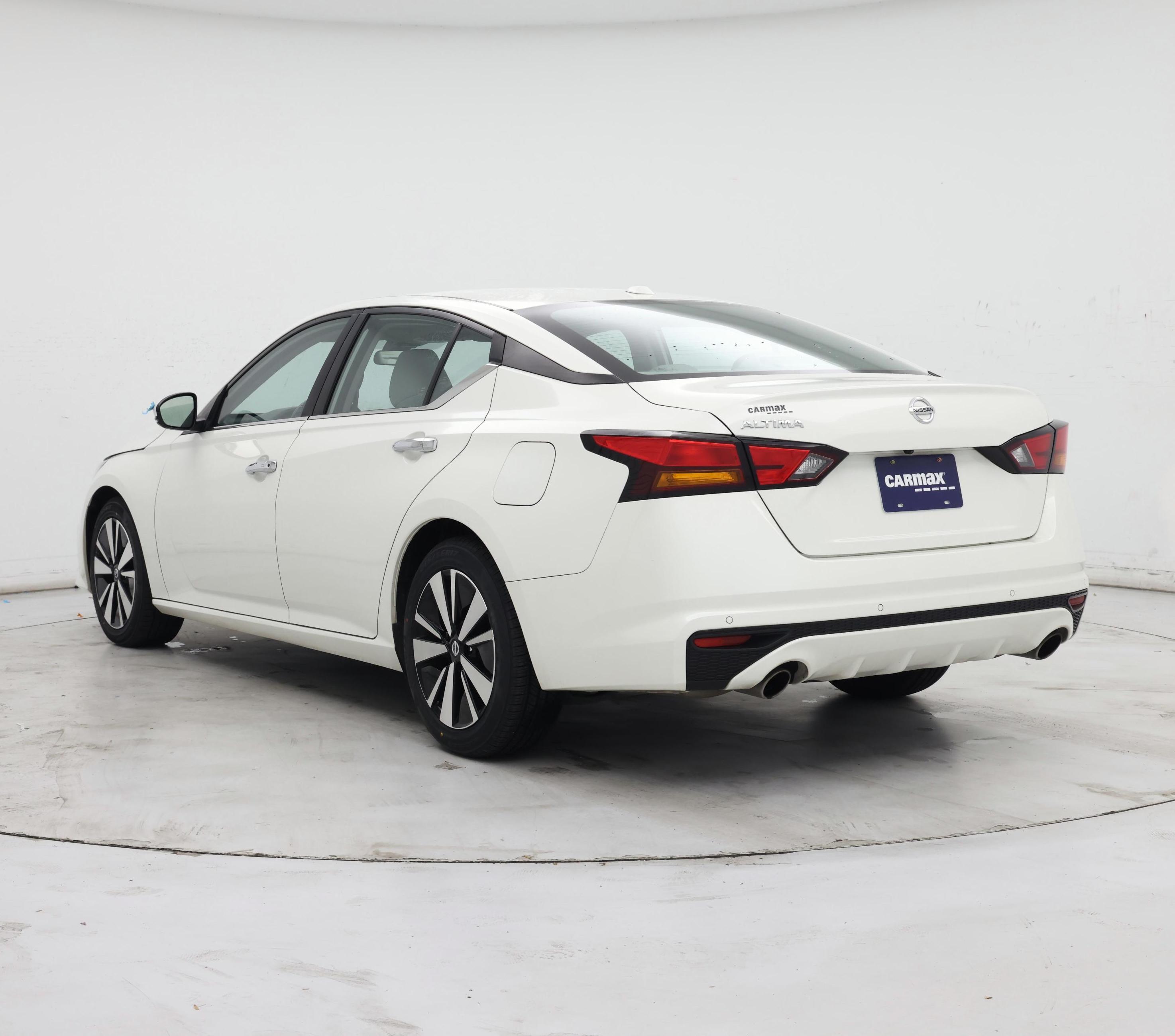 Thumbnail: 2022 Nissan Altima - 2