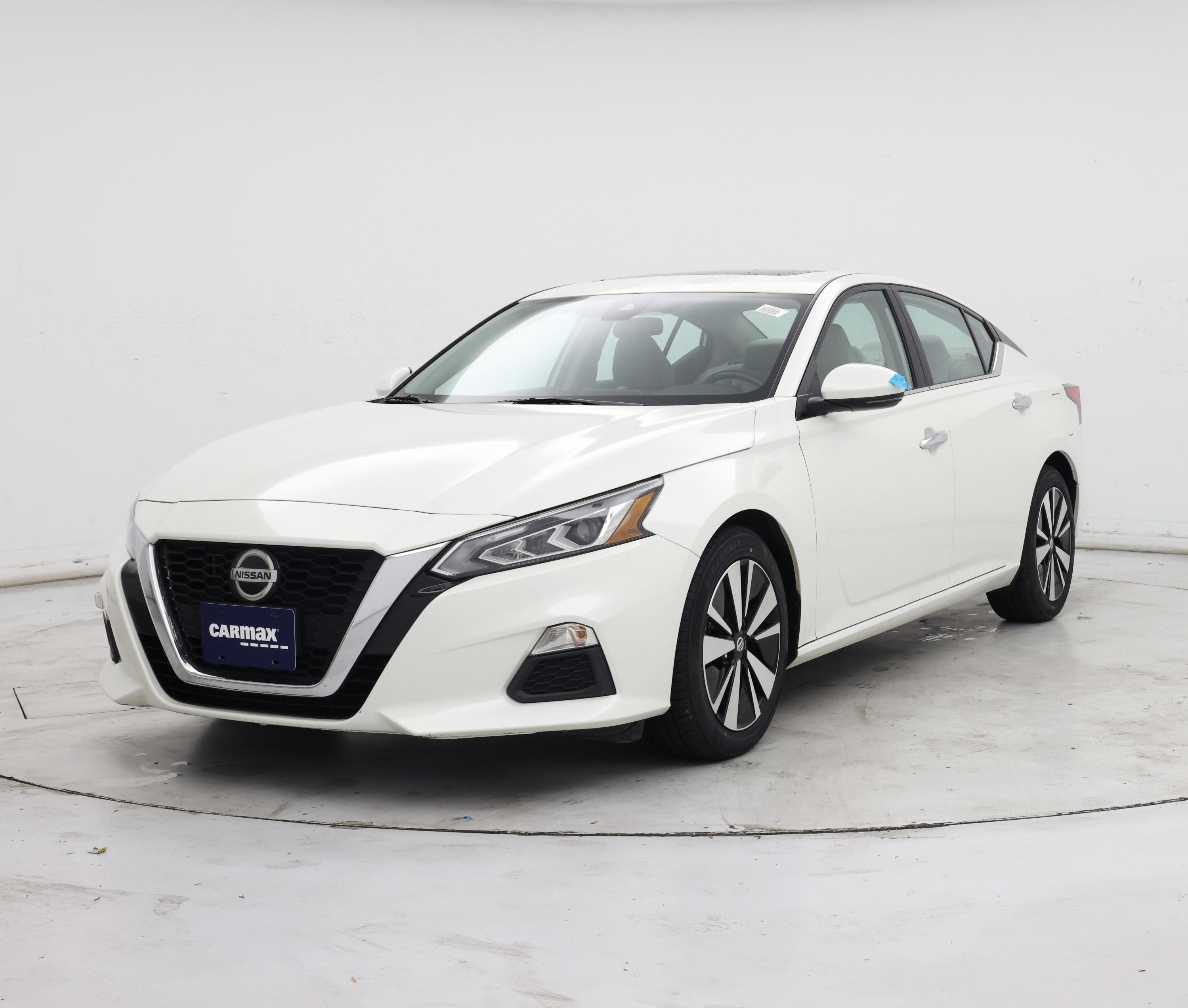 Thumbnail: 2022 Nissan Altima - 4
