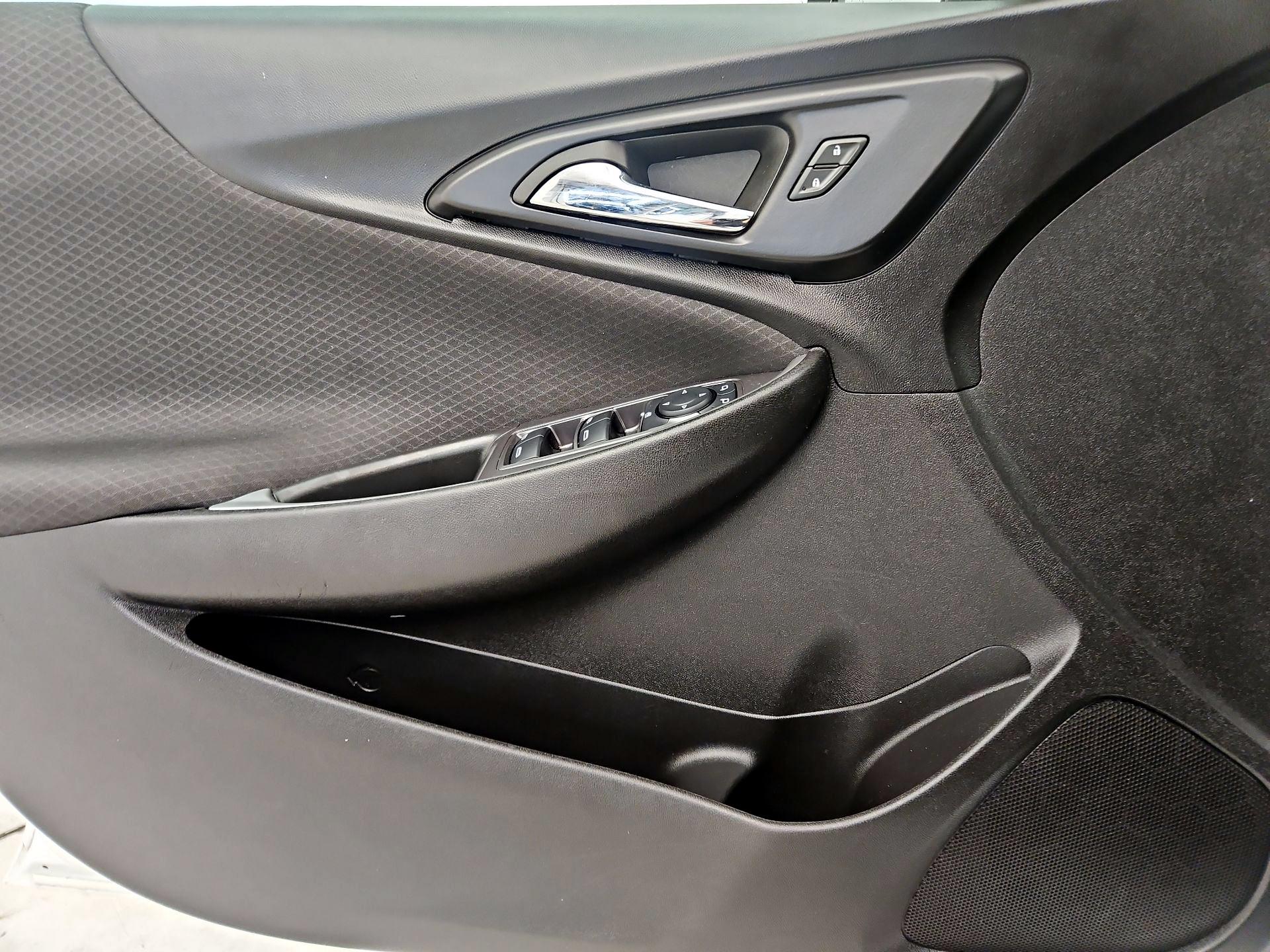 Thumbnail: 2023 Chevrolet Malibu - 12