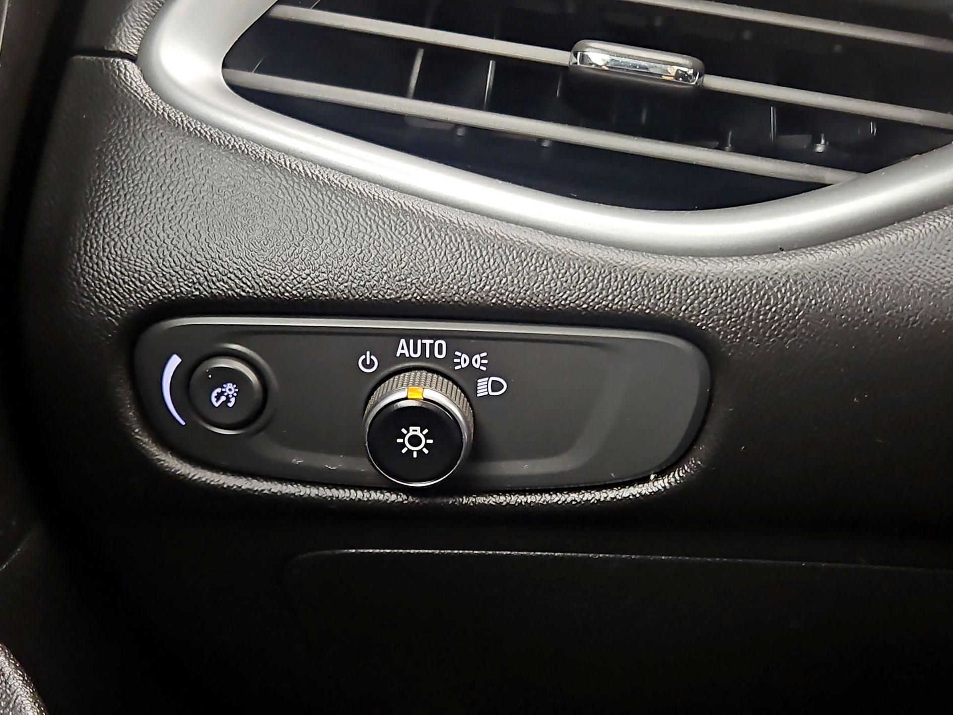 Thumbnail: 2023 Chevrolet Malibu - 13