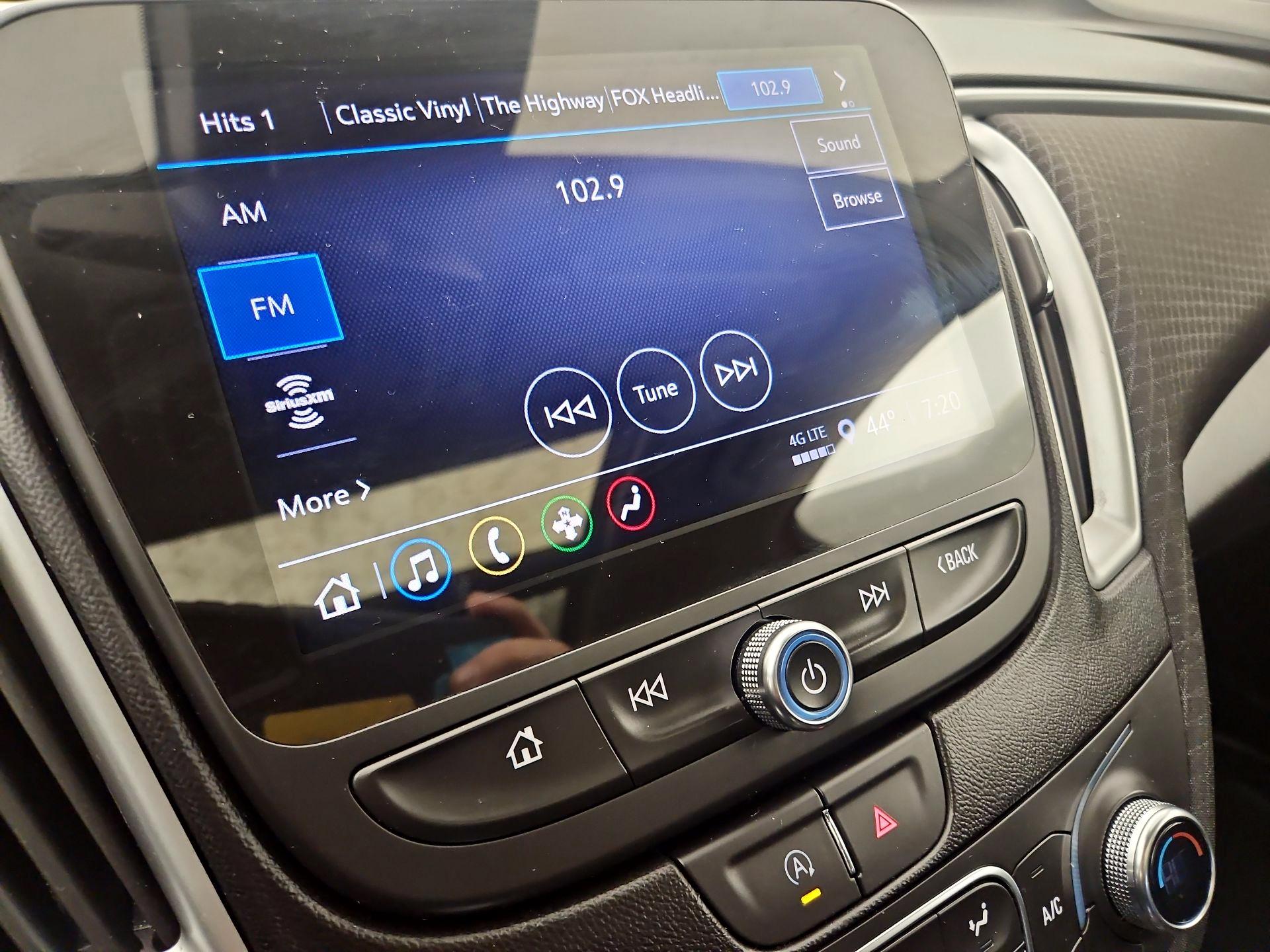 Thumbnail: 2023 Chevrolet Malibu - 15