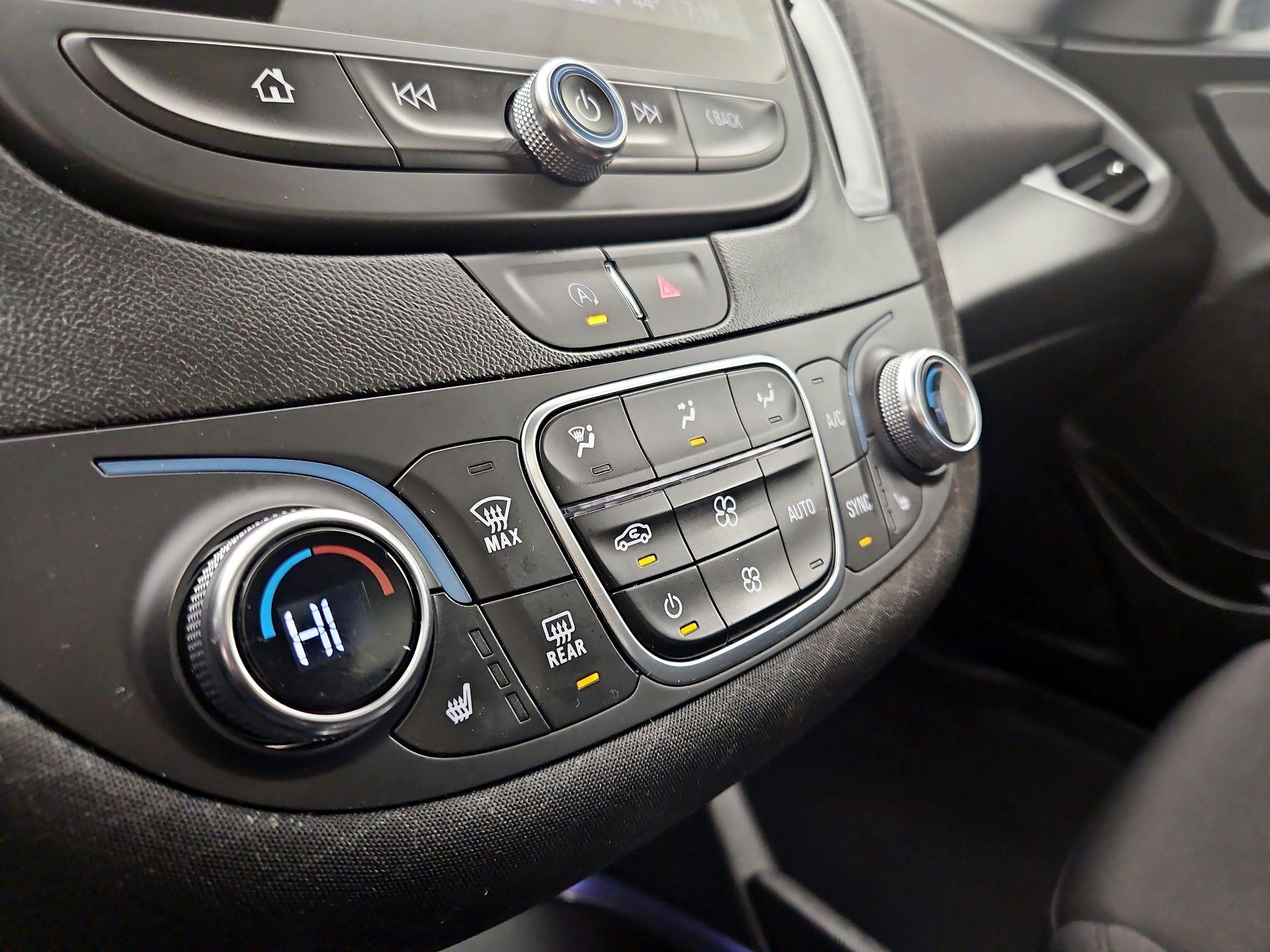 Thumbnail: 2023 Chevrolet Malibu - 16