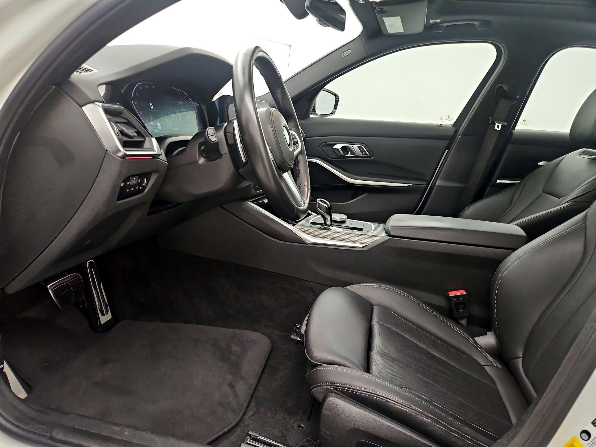 Thumbnail: 2022 BMW 3 Series - 11