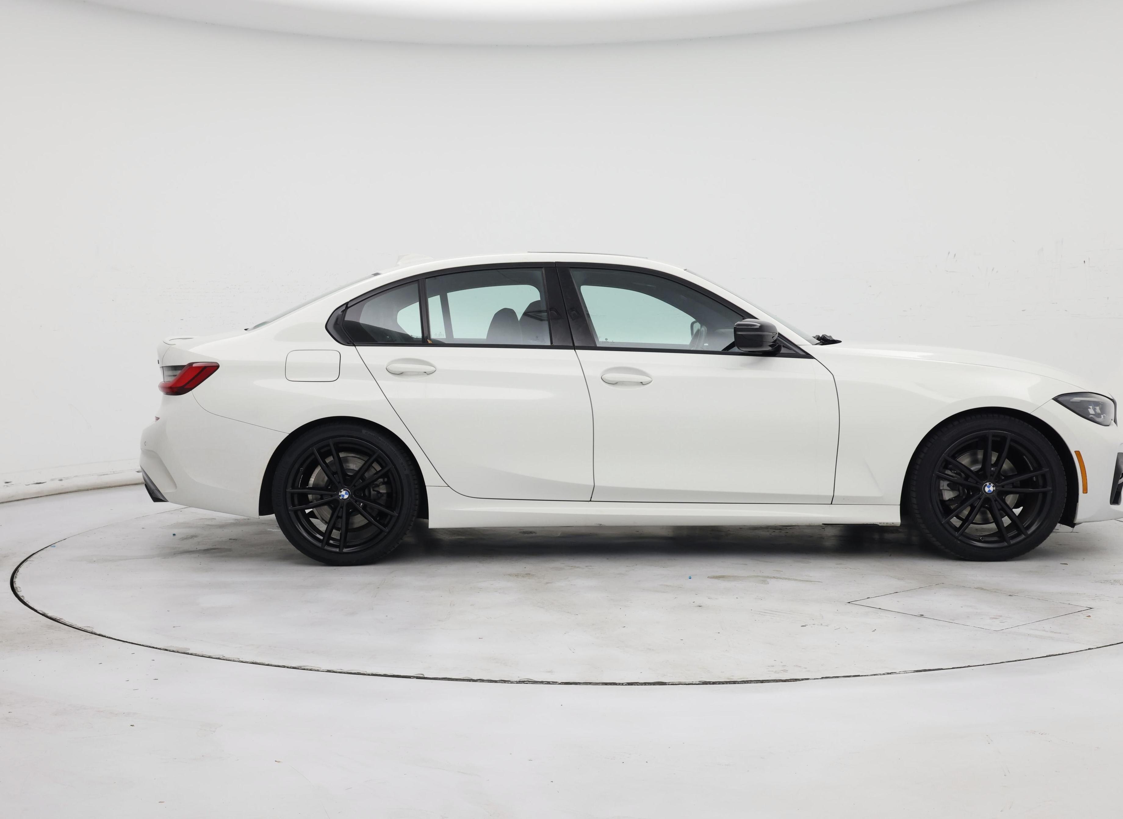 Thumbnail: 2022 BMW 3 Series - 7