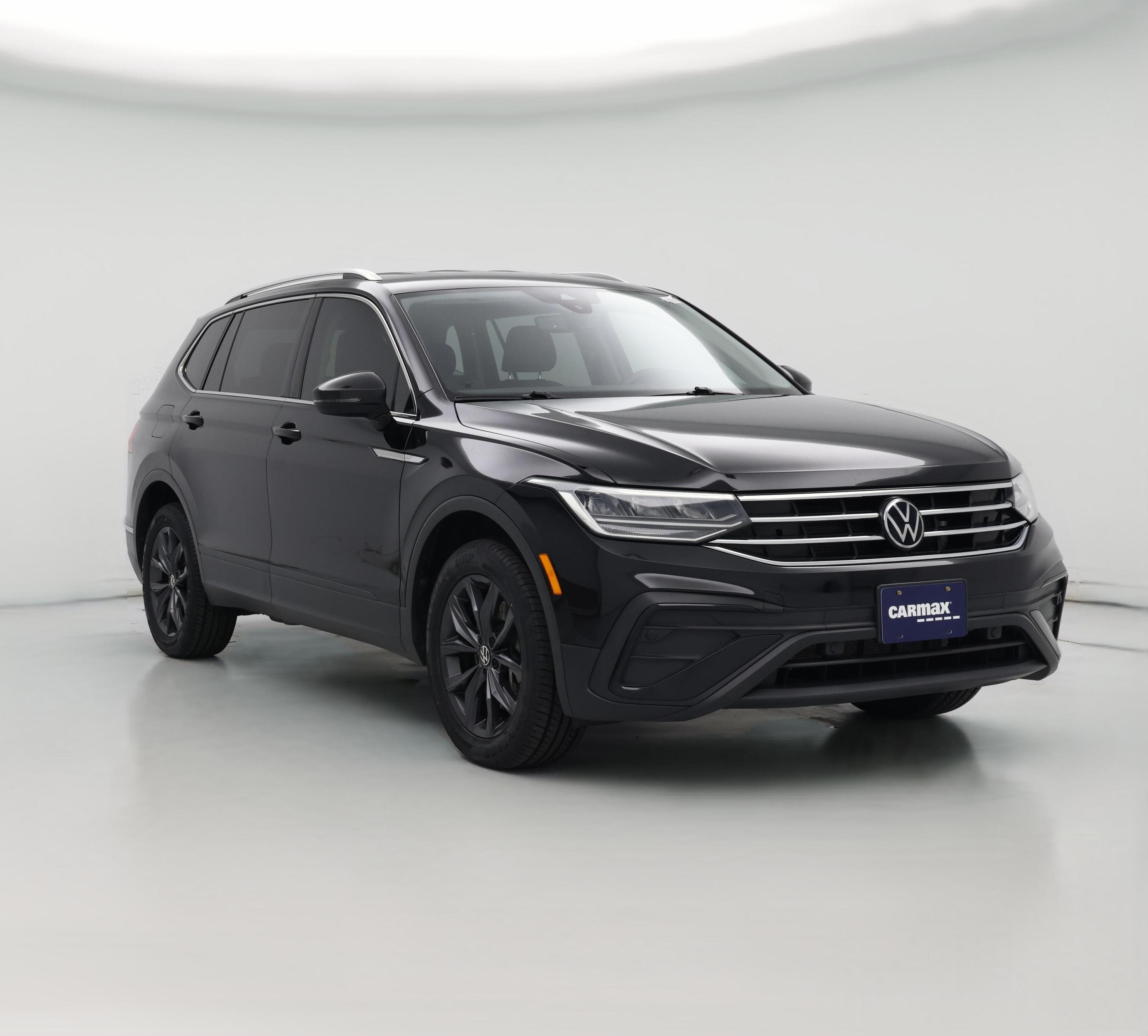 Thumbnail: 2022 Volkswagen Tiguan - 1