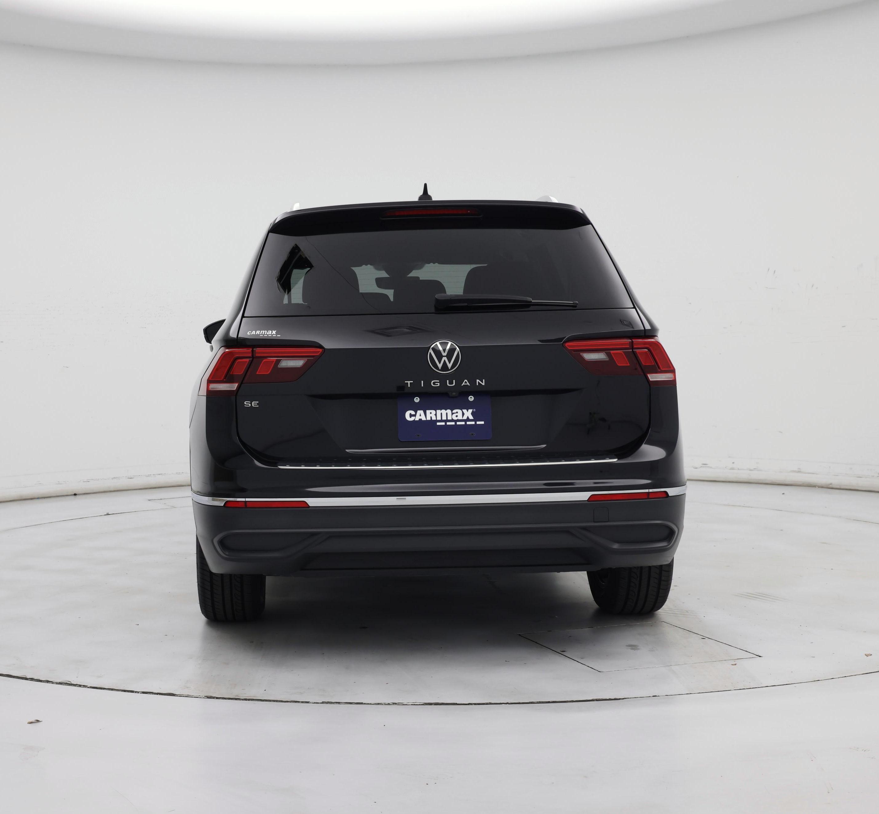 Thumbnail: 2022 Volkswagen Tiguan - 6