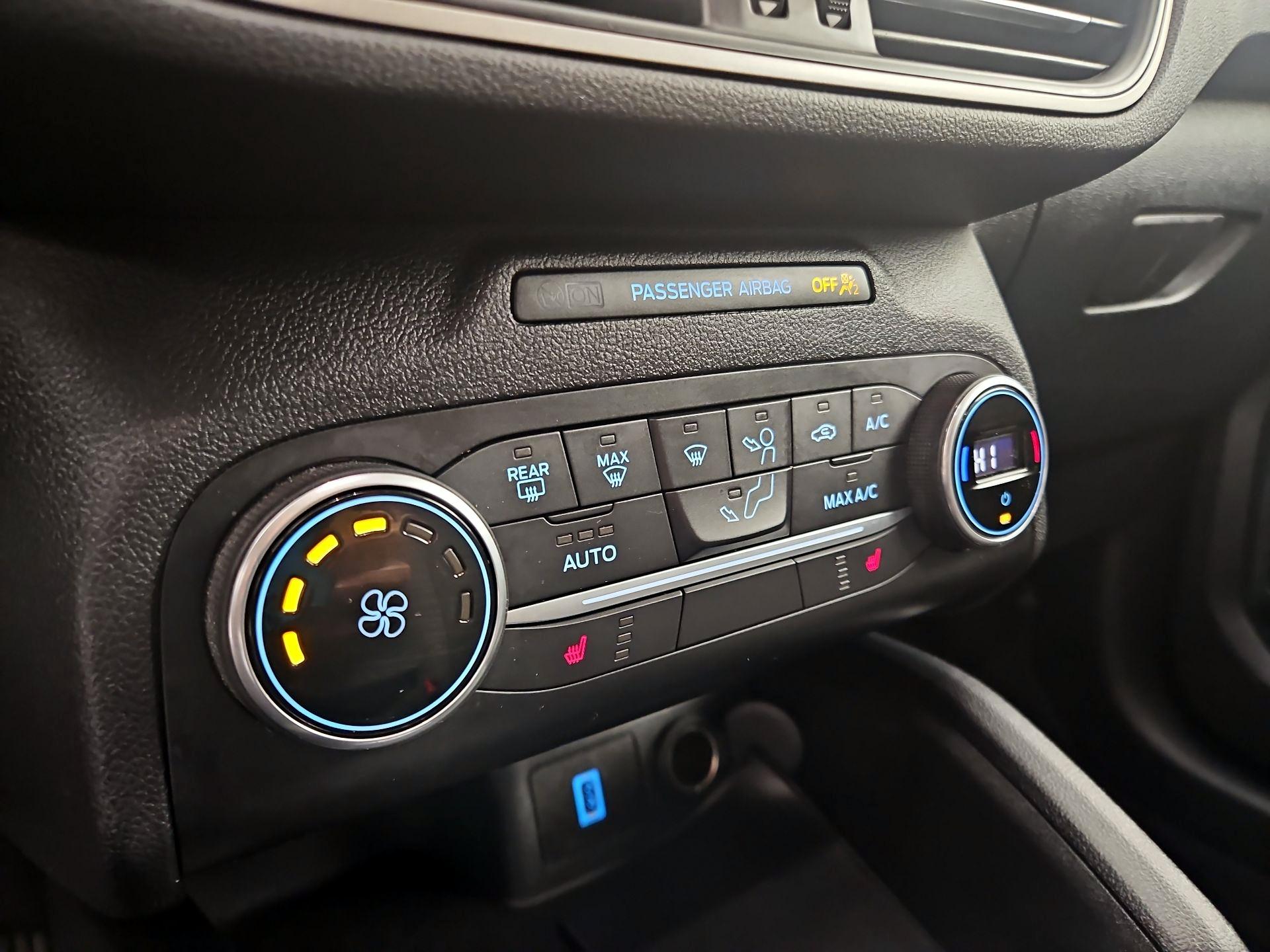 Thumbnail: 2020 Ford Escape - 17