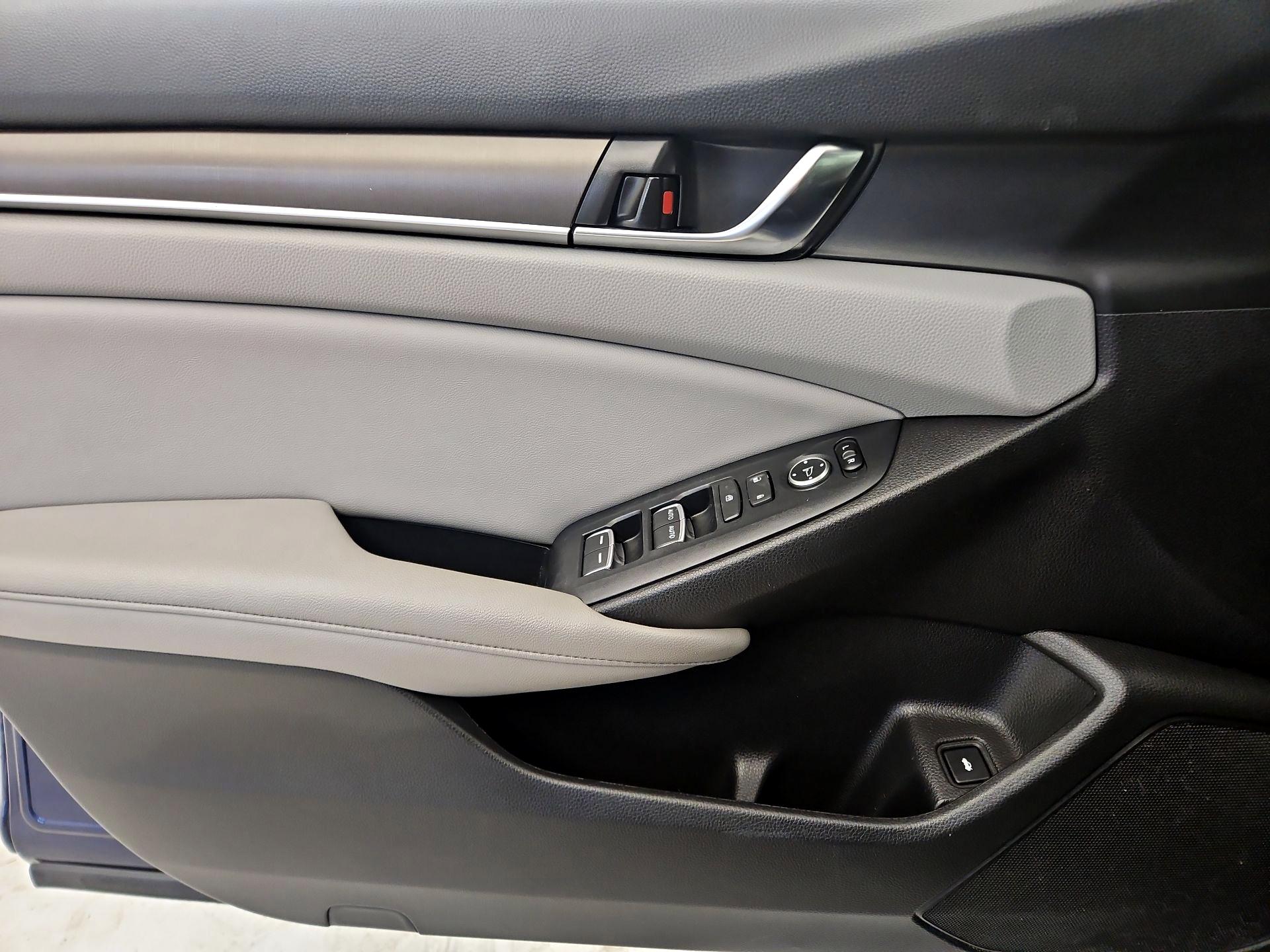 Thumbnail: 2020 Honda Accord - 12