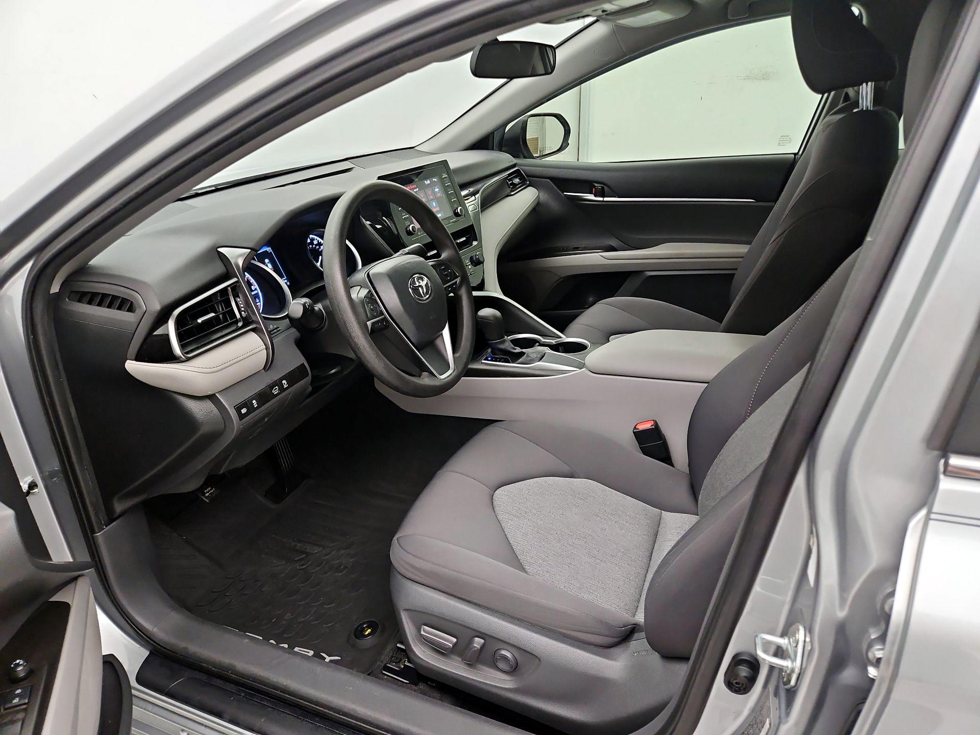 Thumbnail: 2021 Toyota Camry - 11