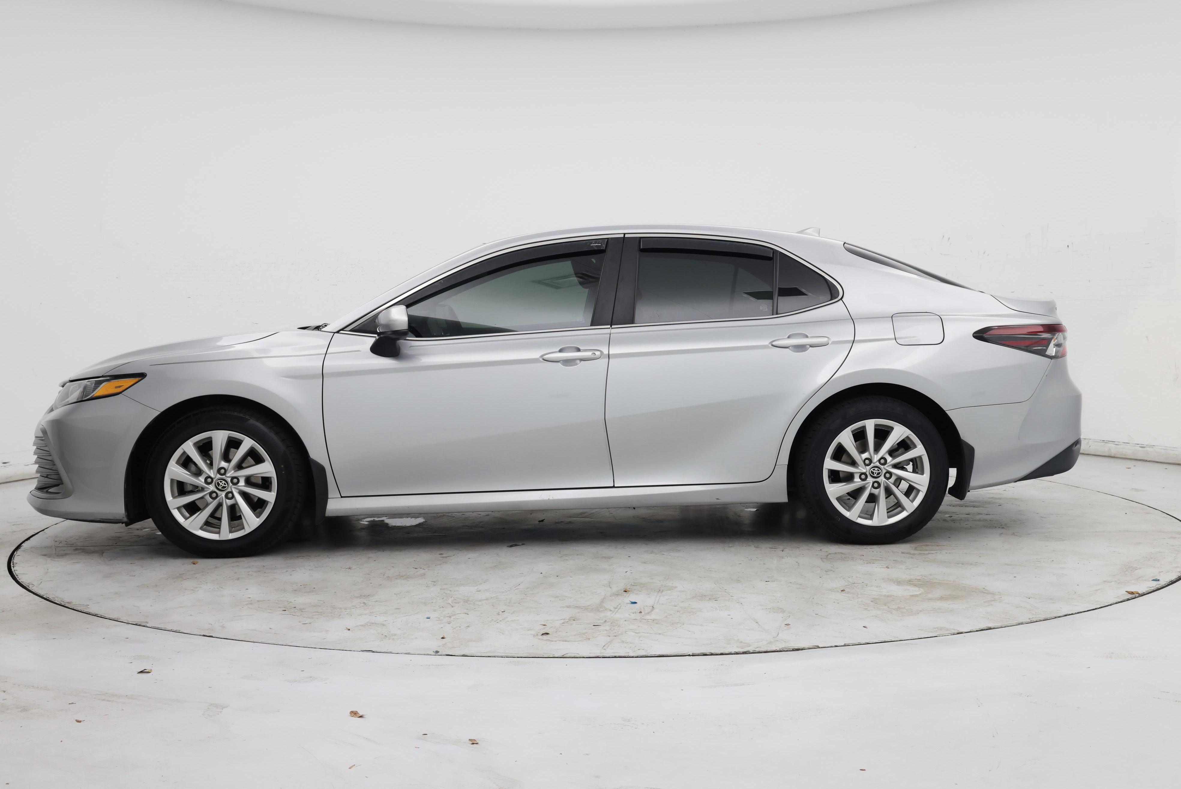 Thumbnail: 2021 Toyota Camry - 3