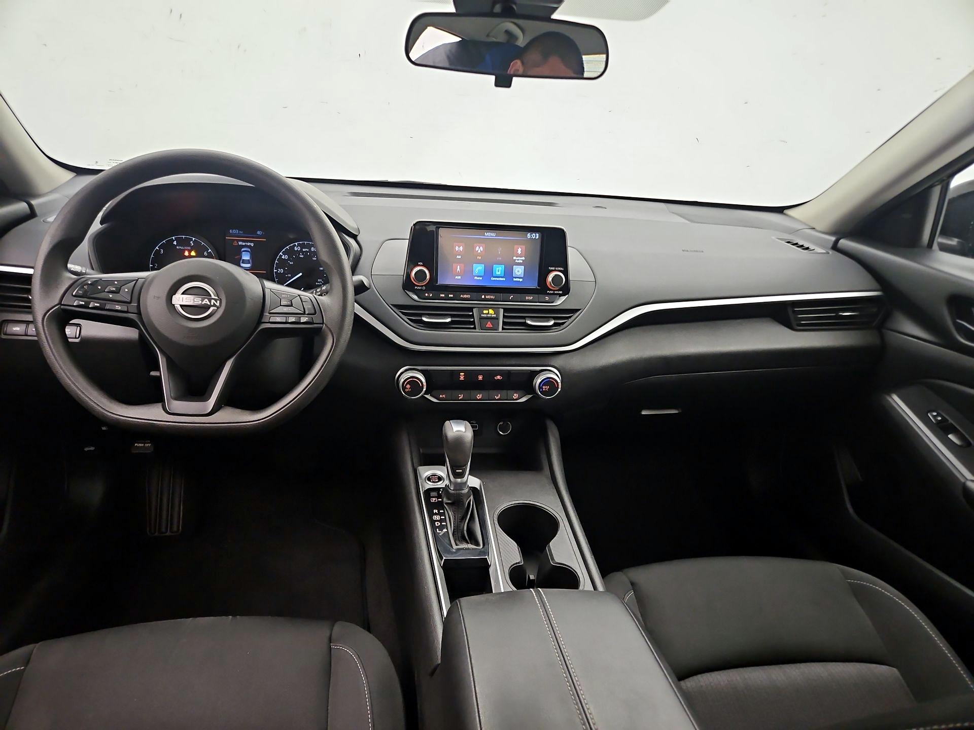 Thumbnail: 2023 Nissan Altima - 9